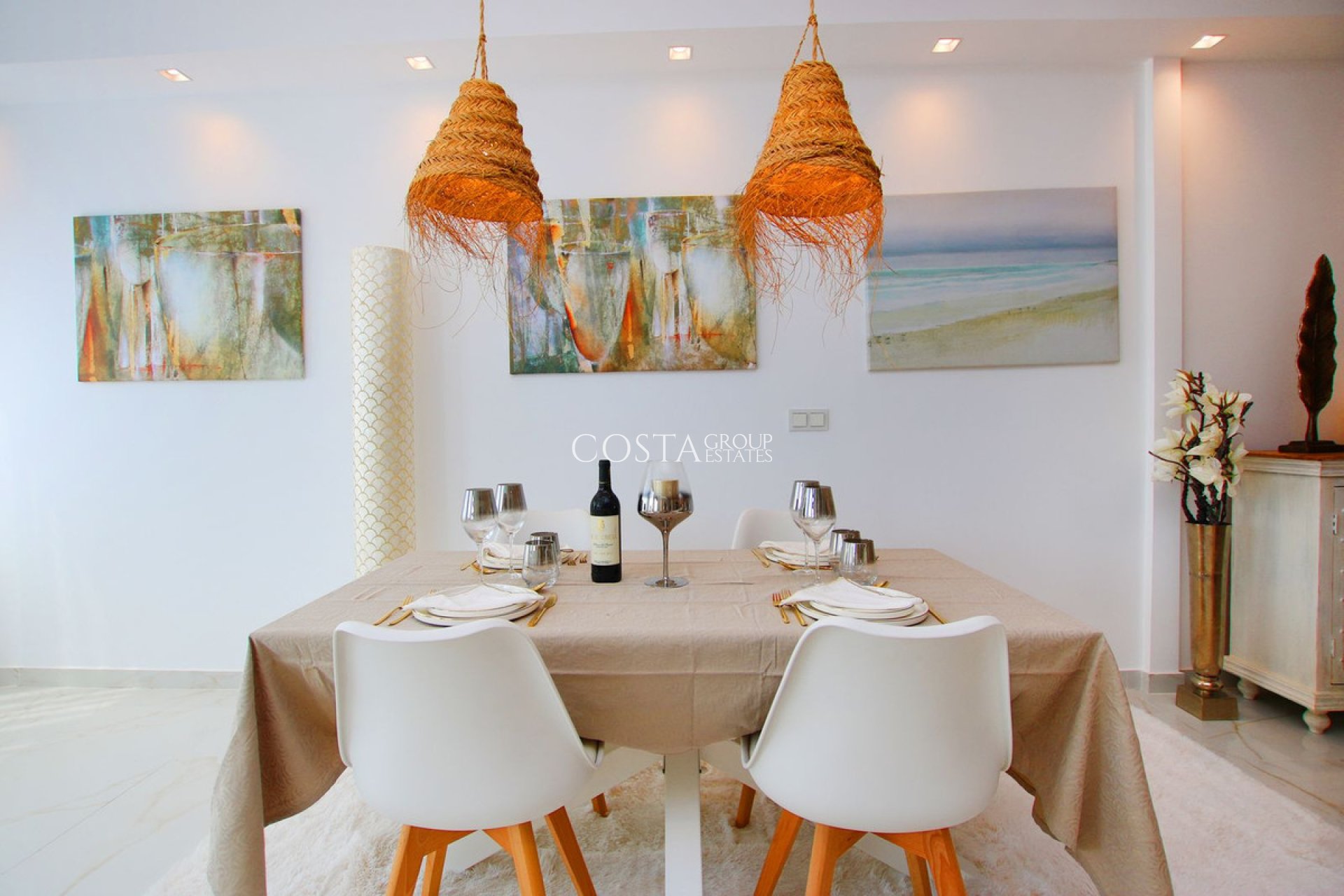 Resale - Apartments -
Alicante City - Alicante City Centro