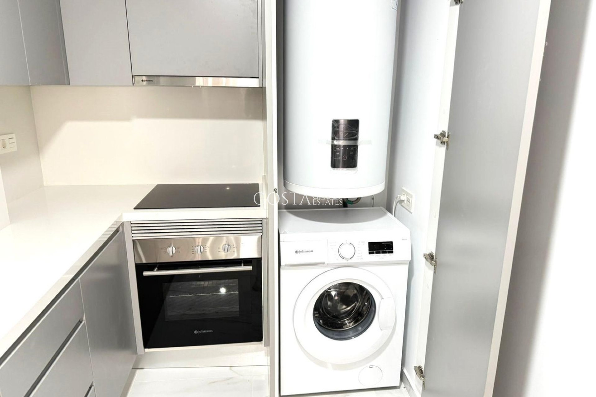 Resale - Apartments -
Alicante City - Parque de las Naciones