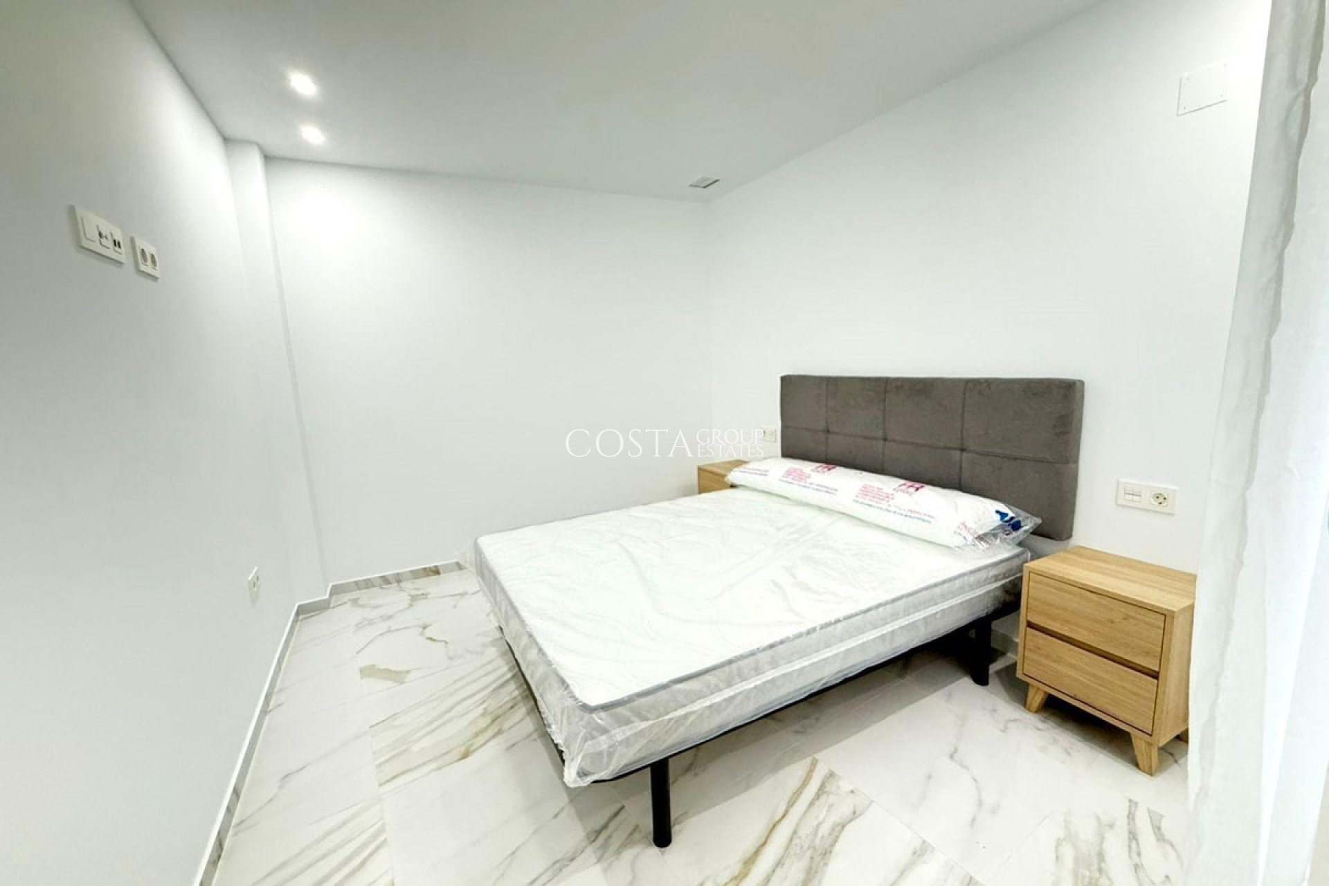 Resale - Apartments -
Alicante City - Parque de las Naciones