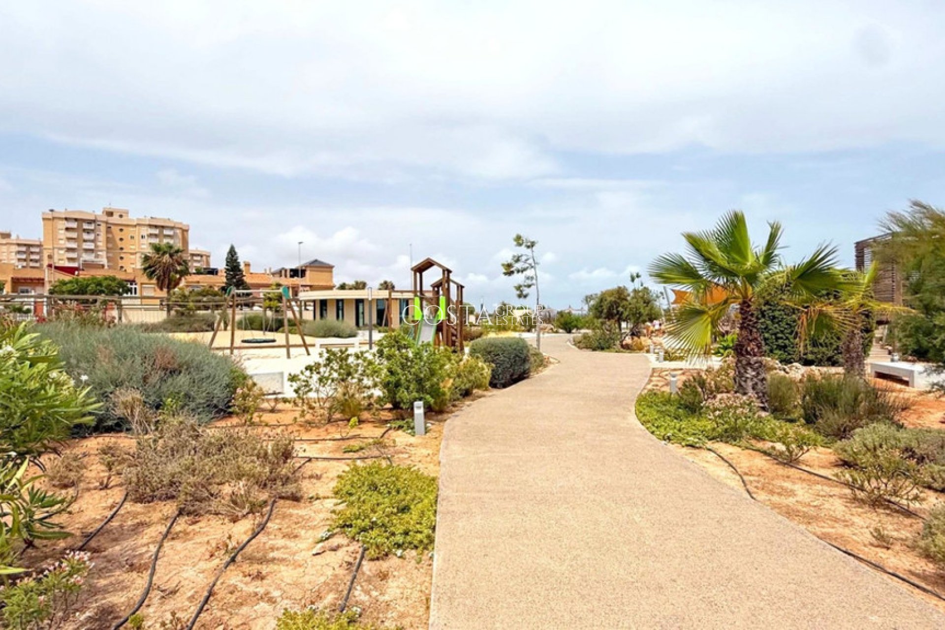 Resale - Apartments -
Cartagena - Playa Honda