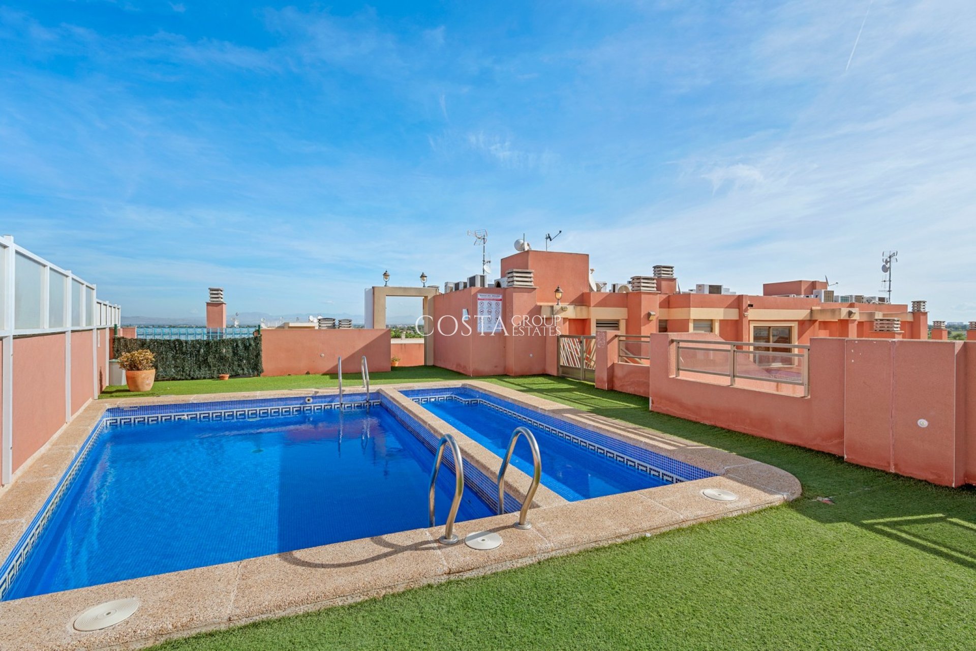 Resale - Apartments -
Formentera del Segura