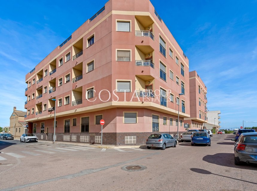 Resale - Apartments -
Formentera del Segura