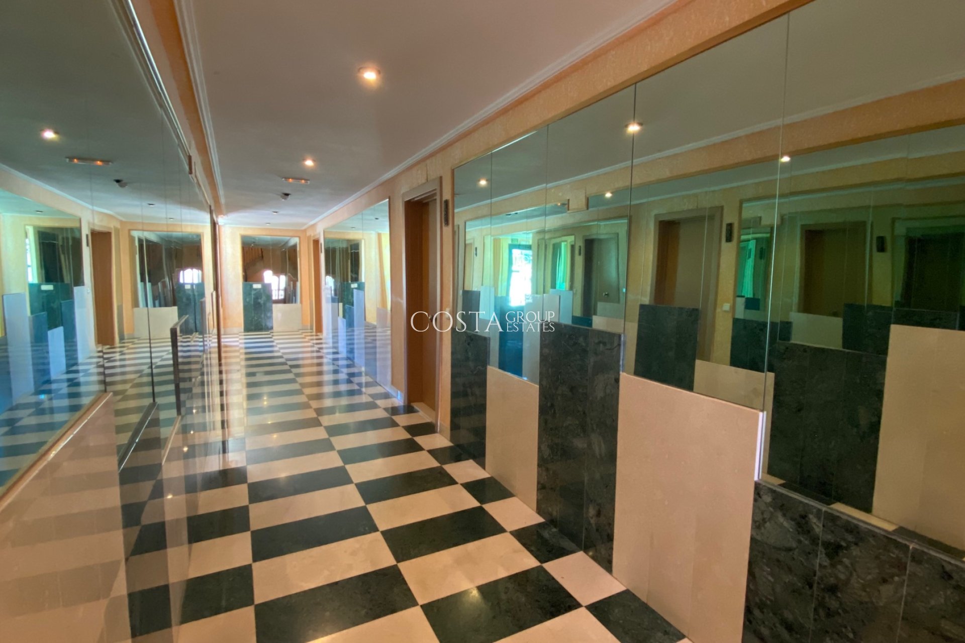 Resale - Apartments -
Guardamar del Segura - El Edén