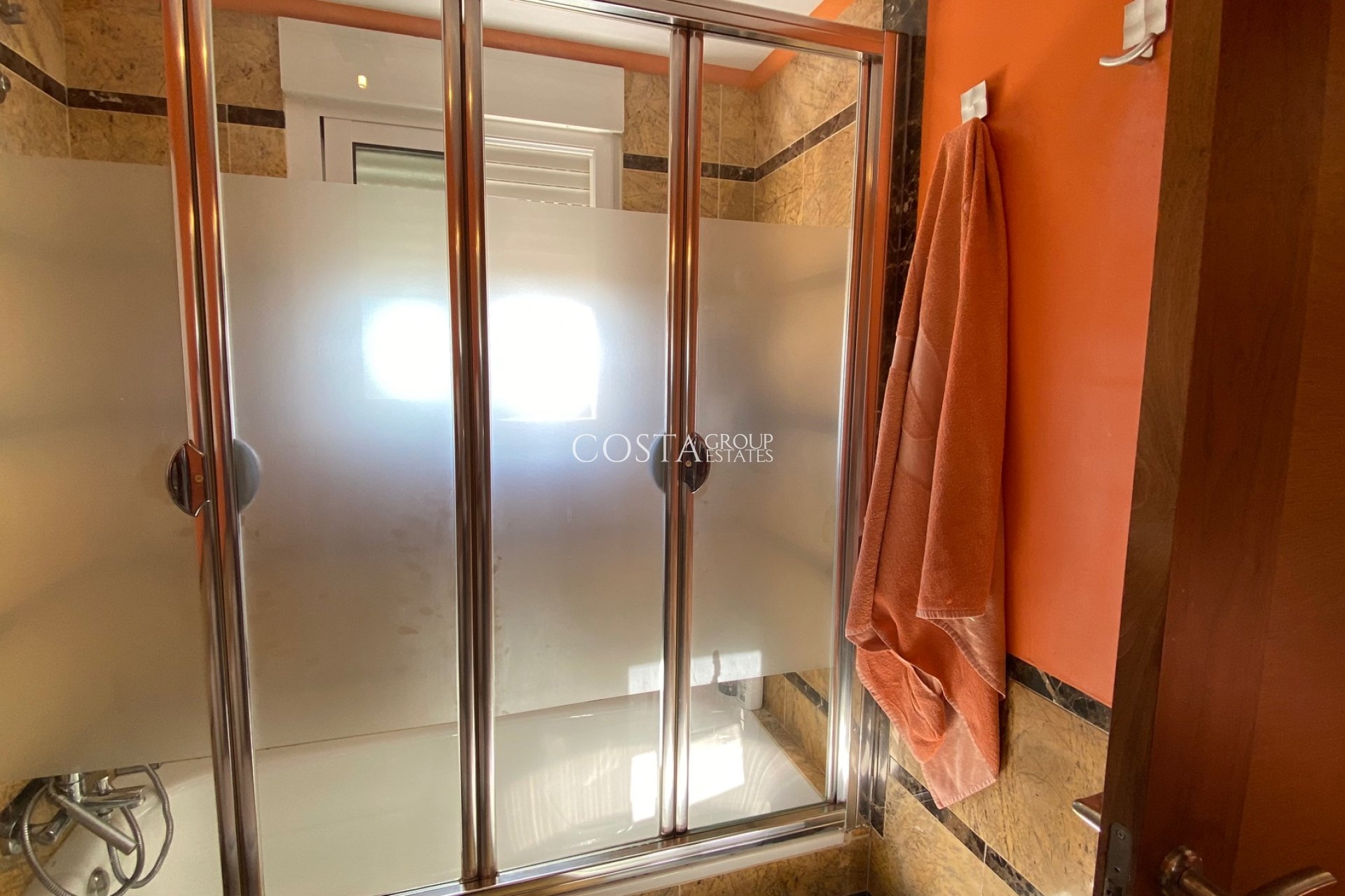Resale - Apartments -
Guardamar del Segura - El Edén