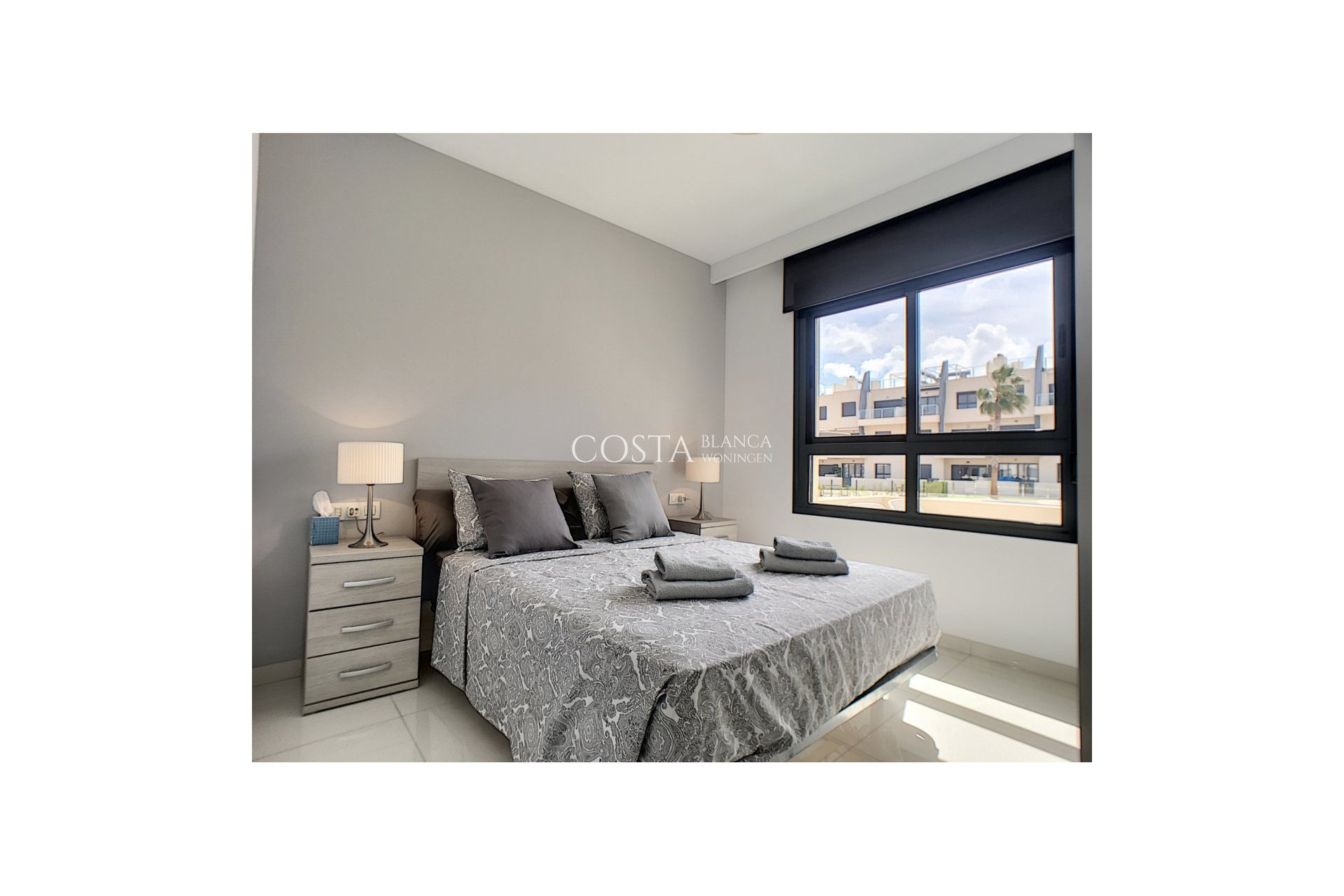 Resale - Apartments -
 - La Torre De La Horadada