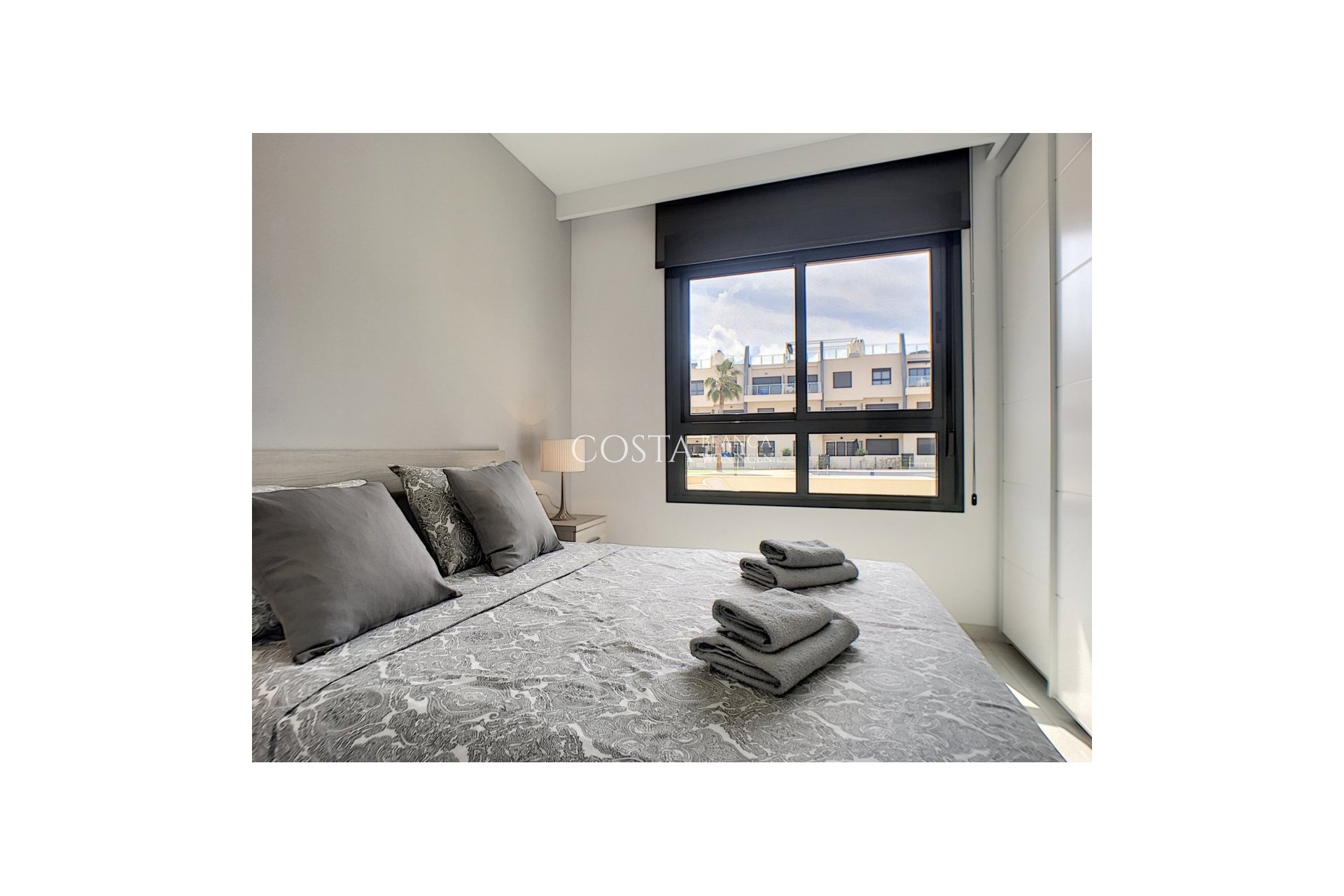 Resale - Apartments -
 - La Torre De La Horadada