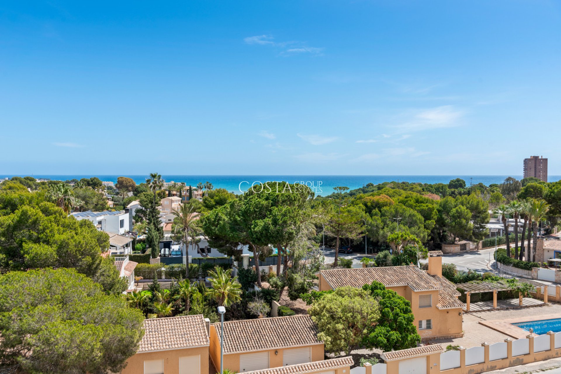 Resale - Apartments -
Orihuela - Campoamor