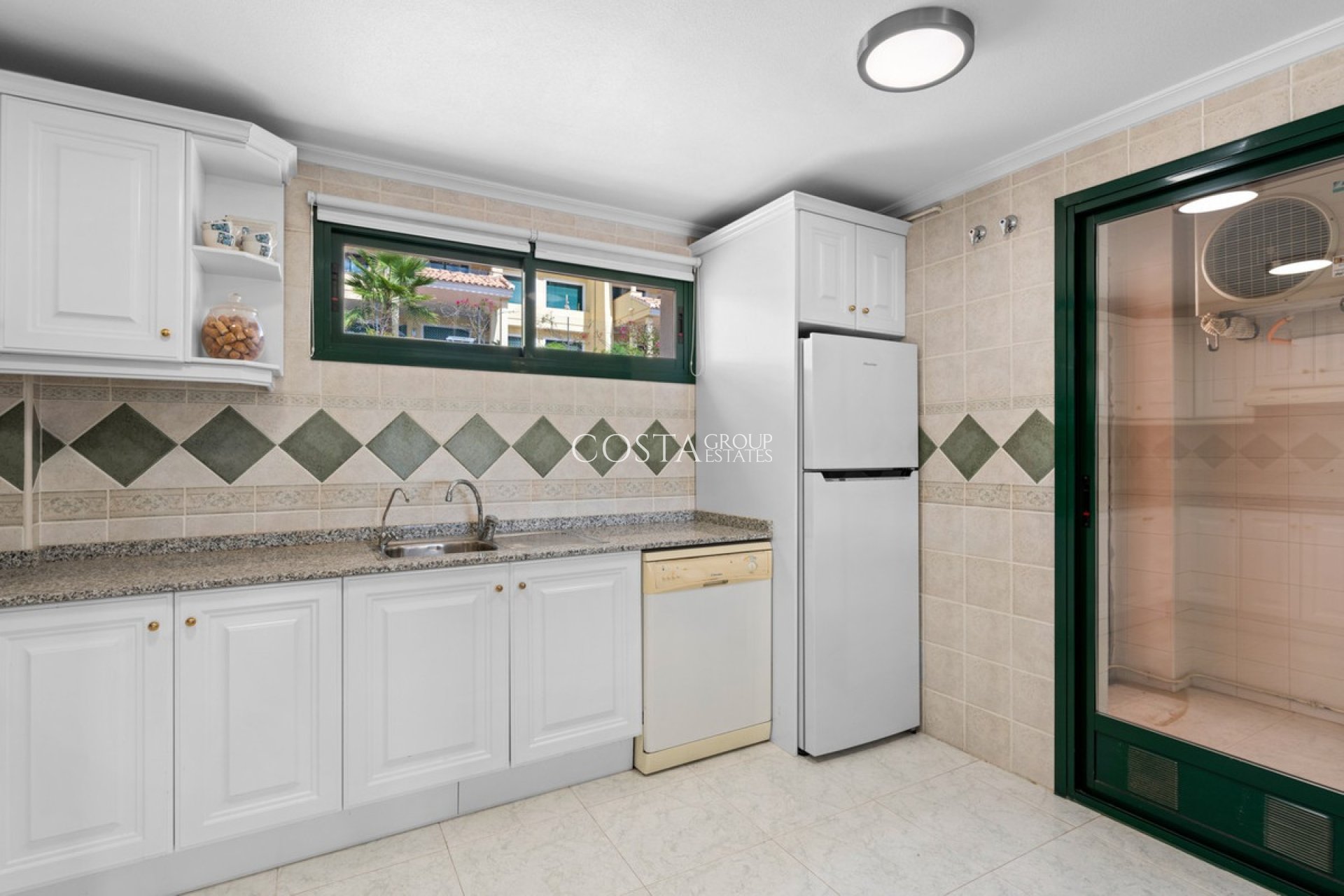 Resale - Apartments -
Orihuela Costa - Campoamor