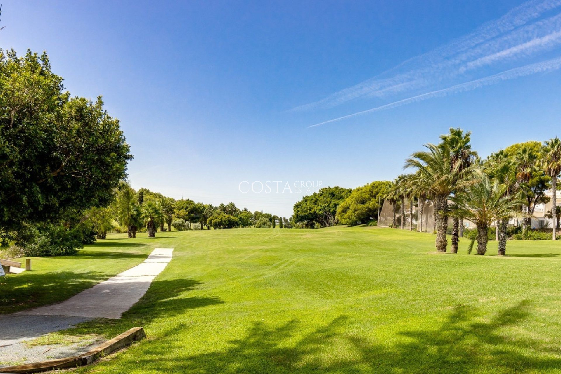 Resale - Apartments -
Orihuela Costa - Campoamor