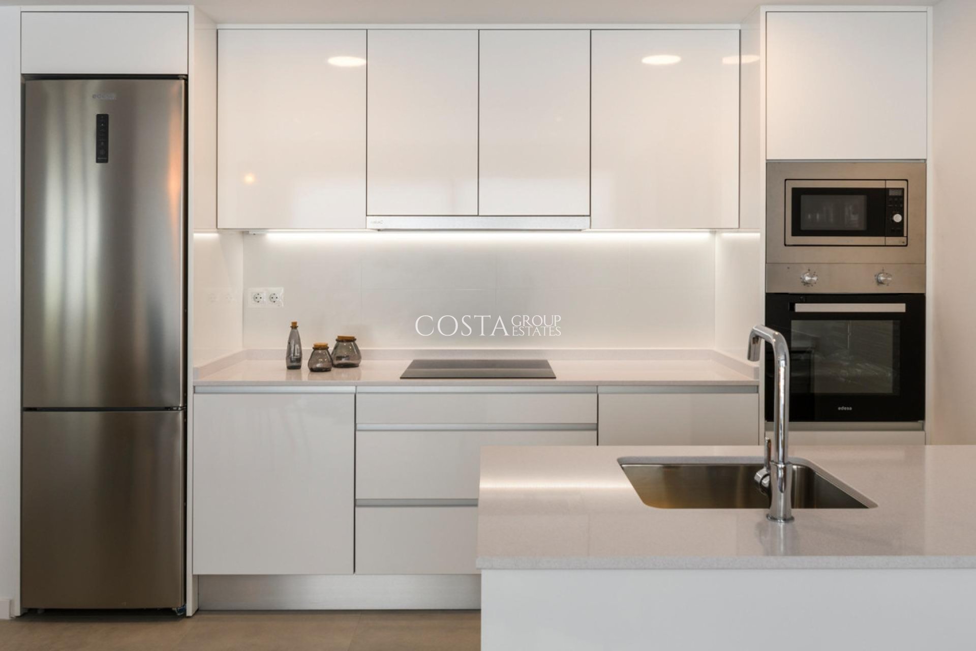 Resale - Apartments -
Orihuela Costa - Campoamor