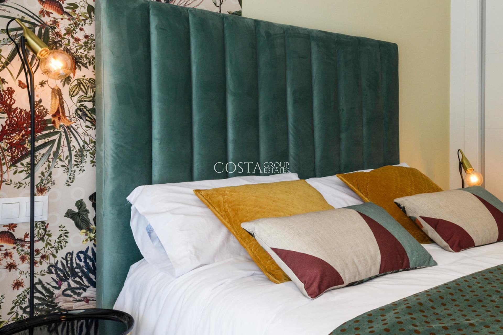 Resale - Apartments -
Orihuela Costa - Campoamor