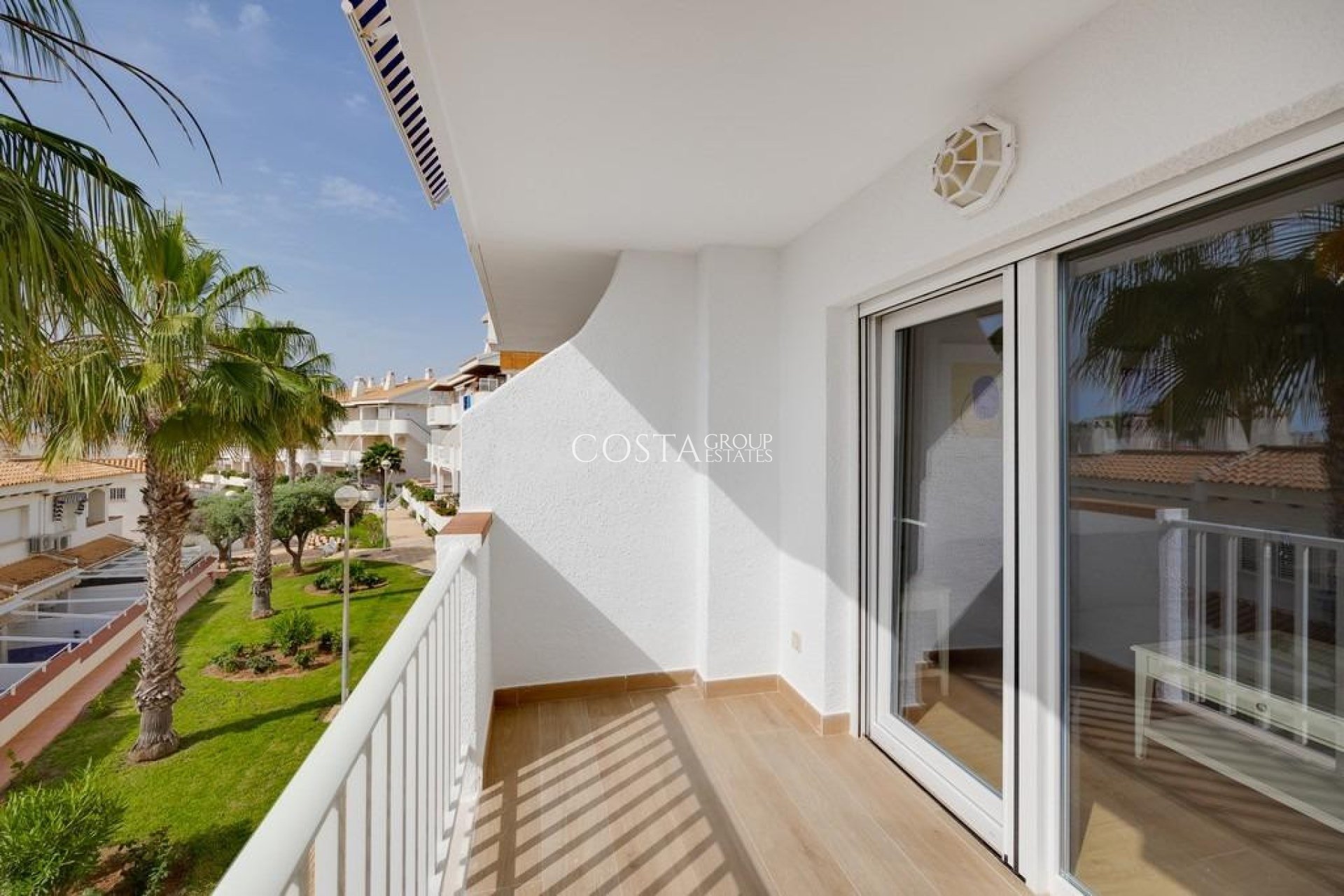 Resale - Apartments -
Orihuela Costa - Campoamor