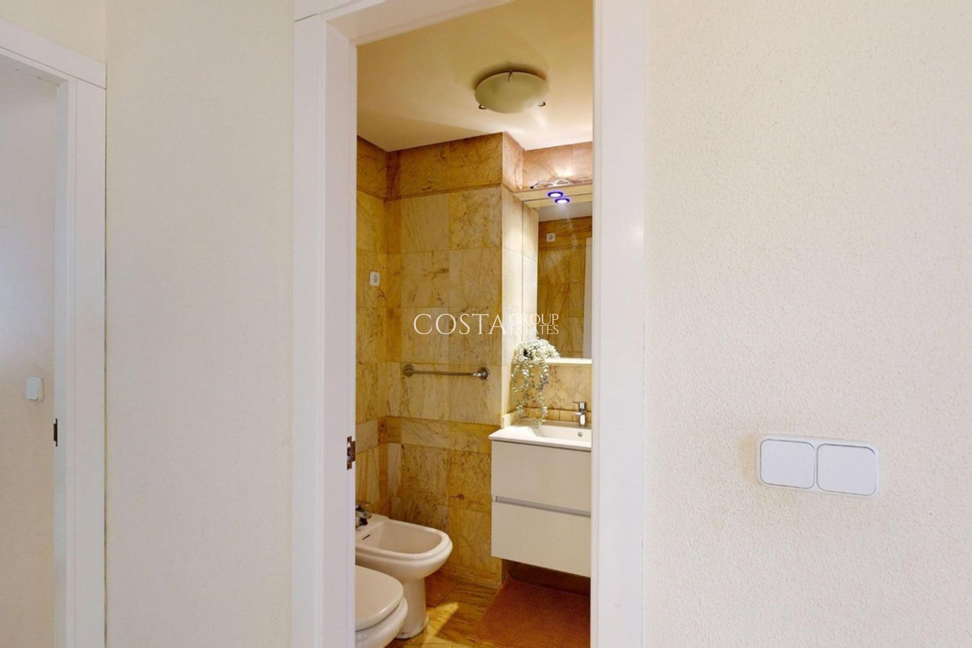 Resale - Apartments -
Orihuela Costa - Campoamor