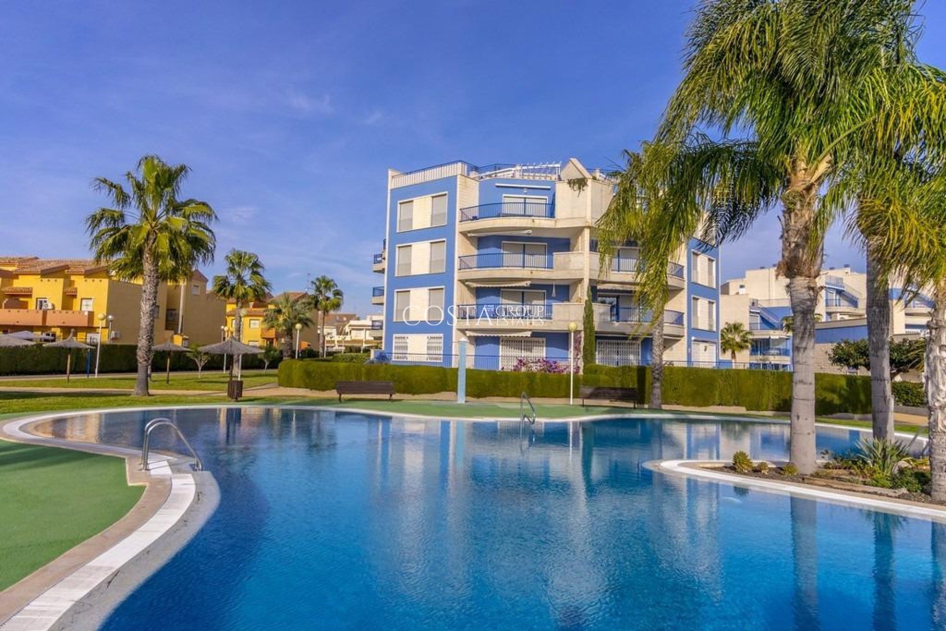 Resale - Apartments -
Orihuela Costa - Campoamor