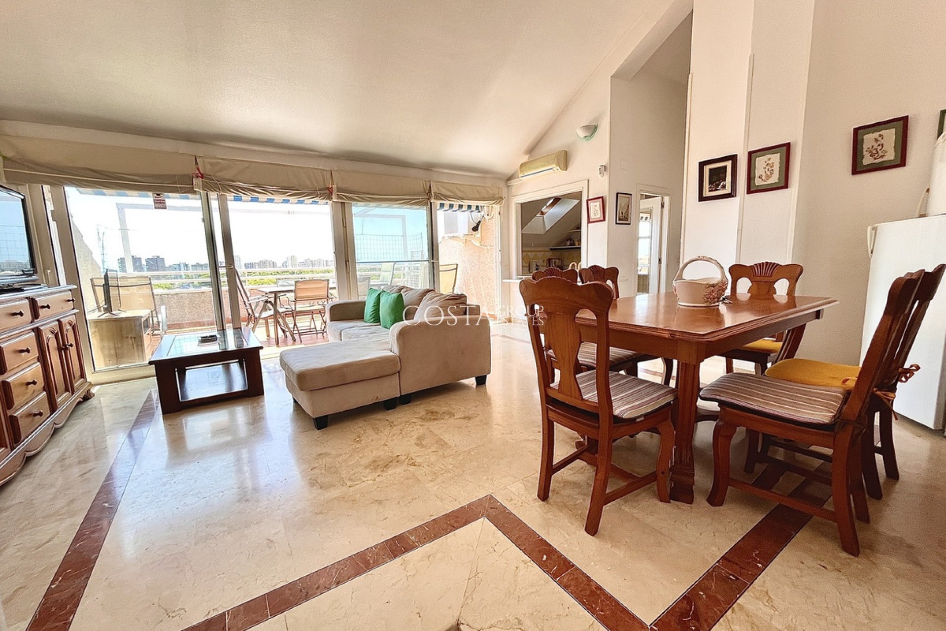 Resale - Apartments -
Orihuela Costa - Dehesa de Campoamor