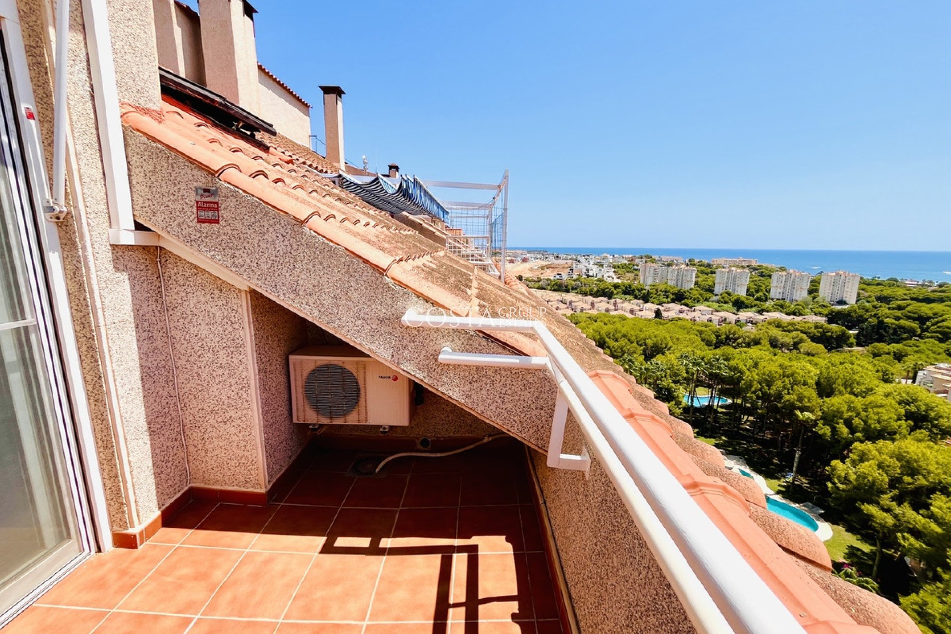 Resale - Apartments -
Orihuela Costa - Dehesa de Campoamor