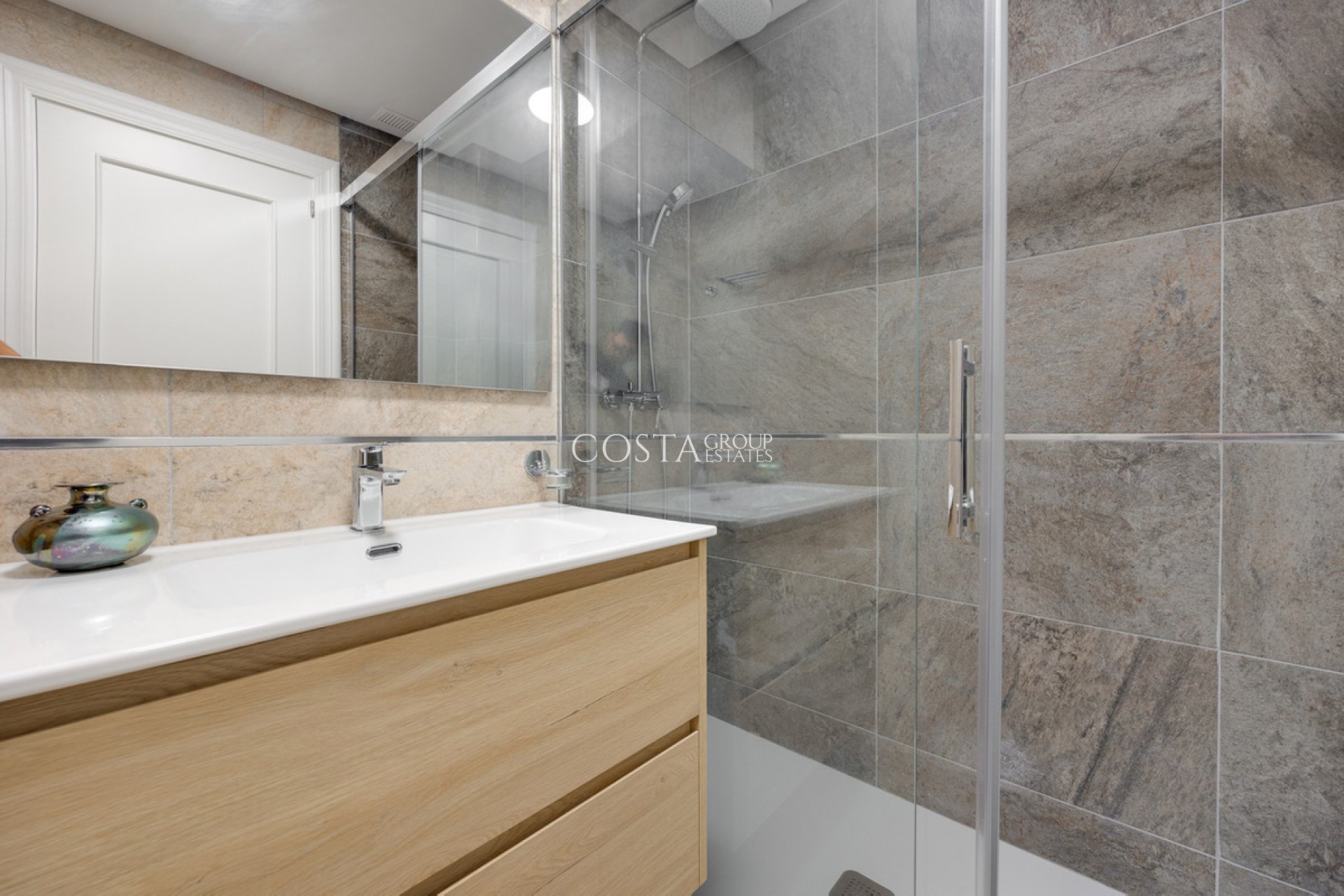 Resale - Apartments -
Orihuela Costa - Dehesa de Campoamor