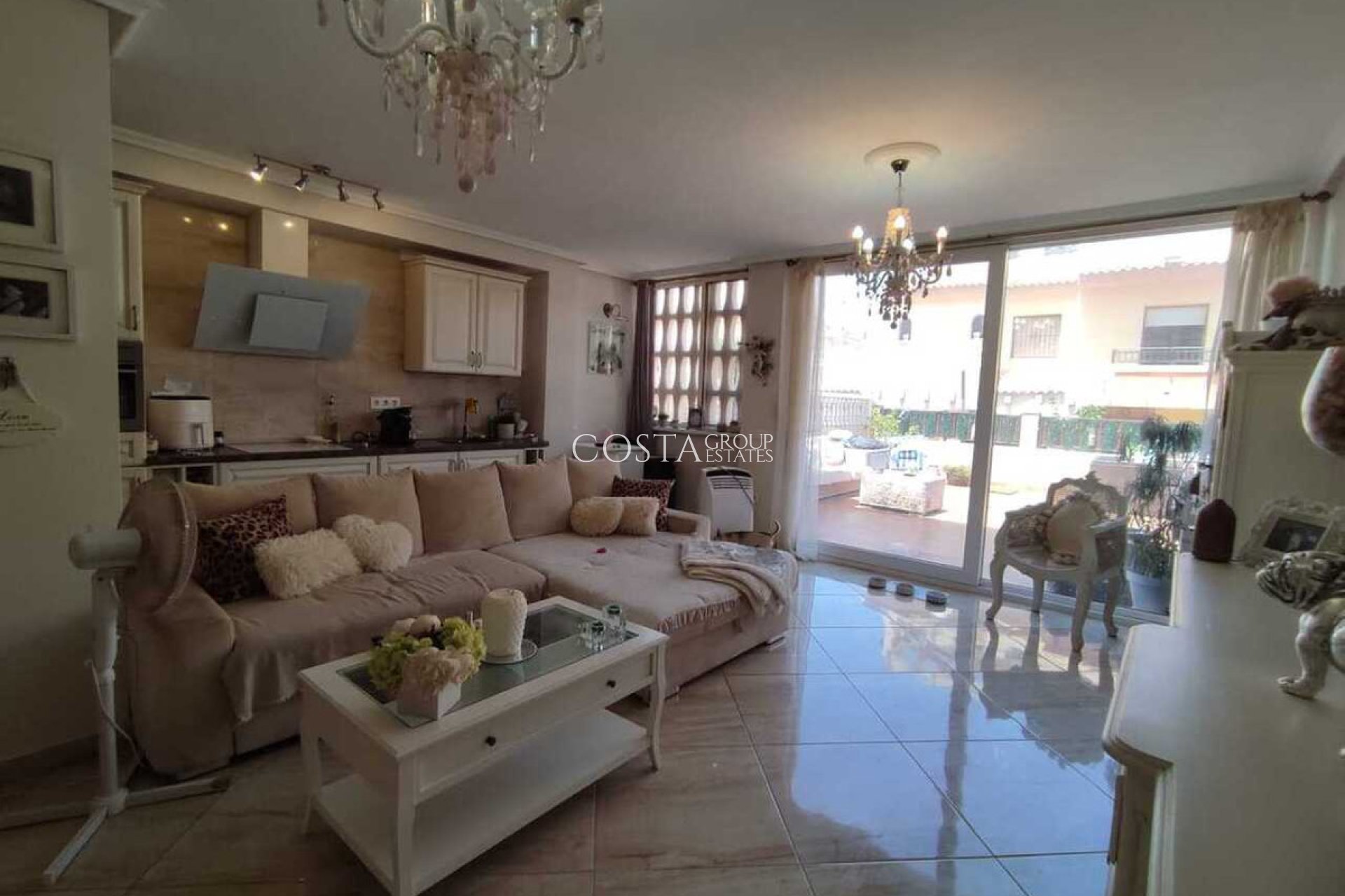 Resale - Apartments -
Orihuela Costa - La Florida