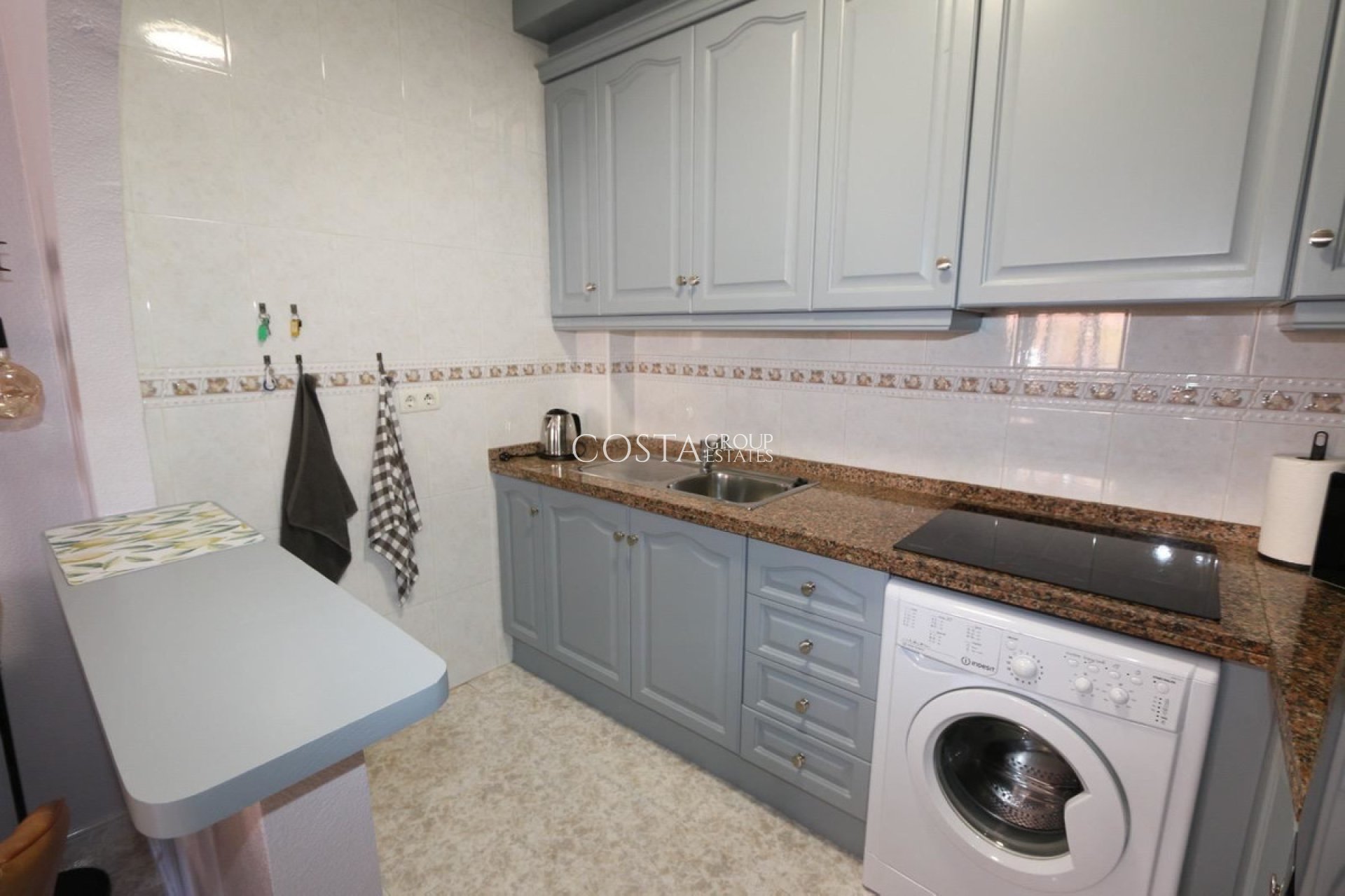 Resale - Apartments -
Orihuela Costa - La Florida