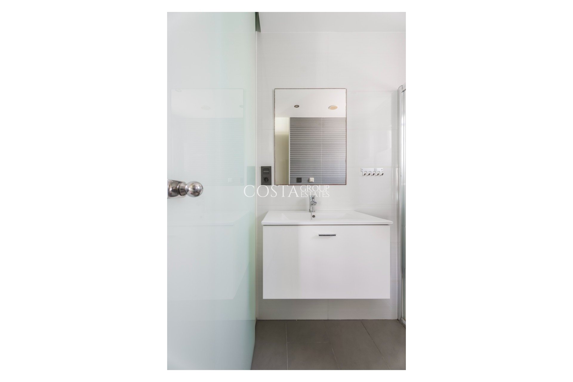Resale - Apartments -
Orihuela Costa - La Zenia