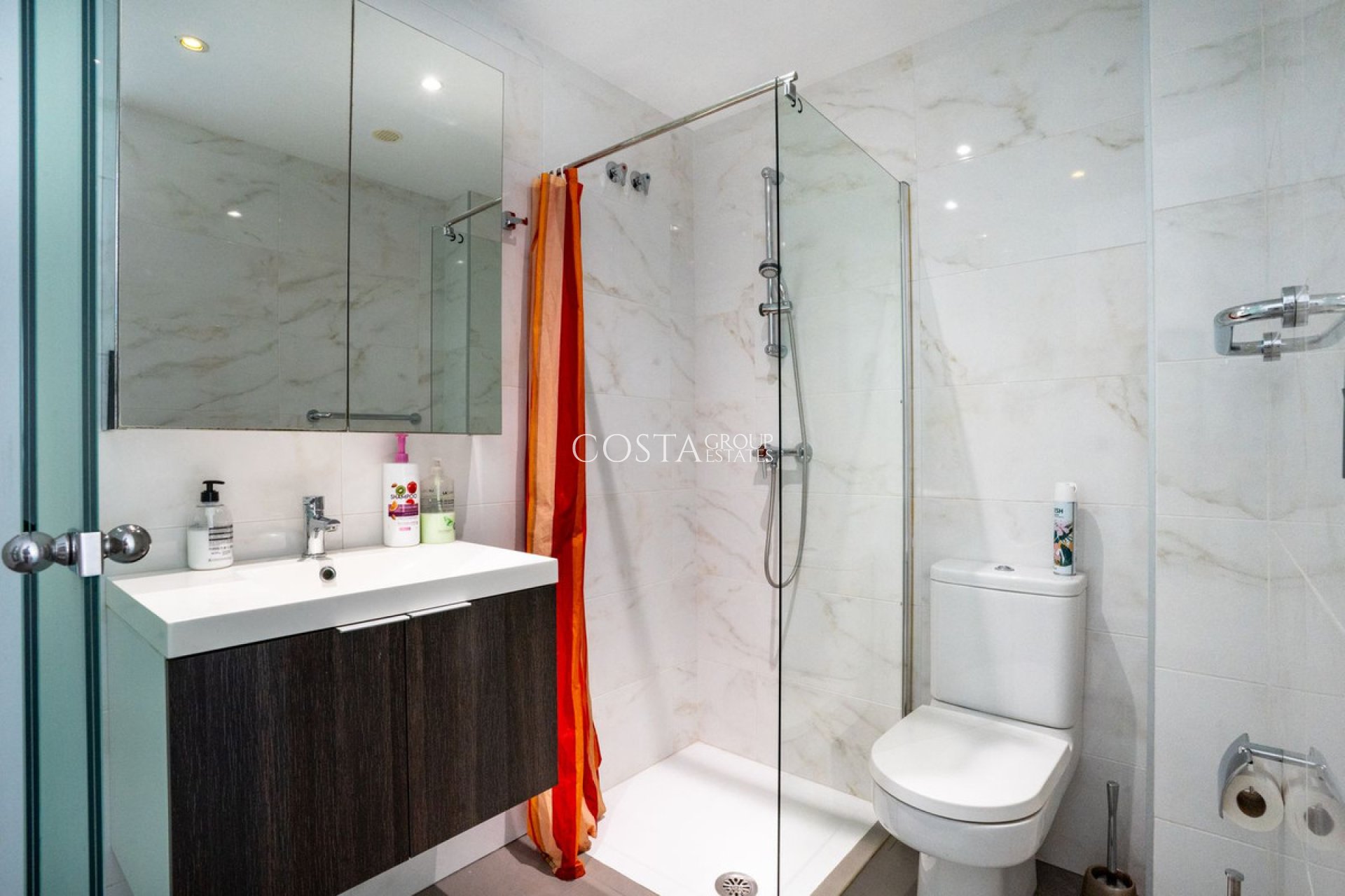 Resale - Apartments -
Orihuela Costa - La Zenia