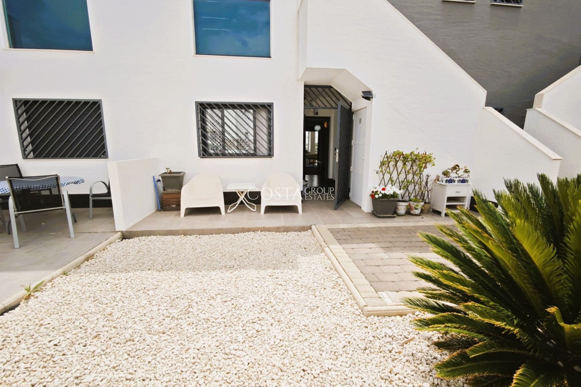 Resale - Apartments -
Orihuela Costa - La Zenia