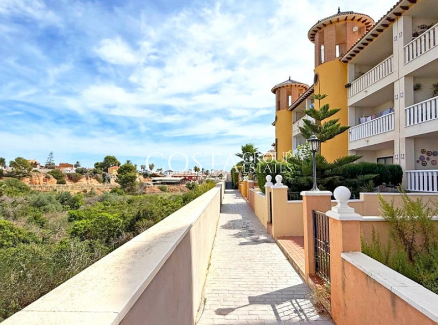 Resale - Apartments -
Orihuela Costa - Lomas de Cabo Roig