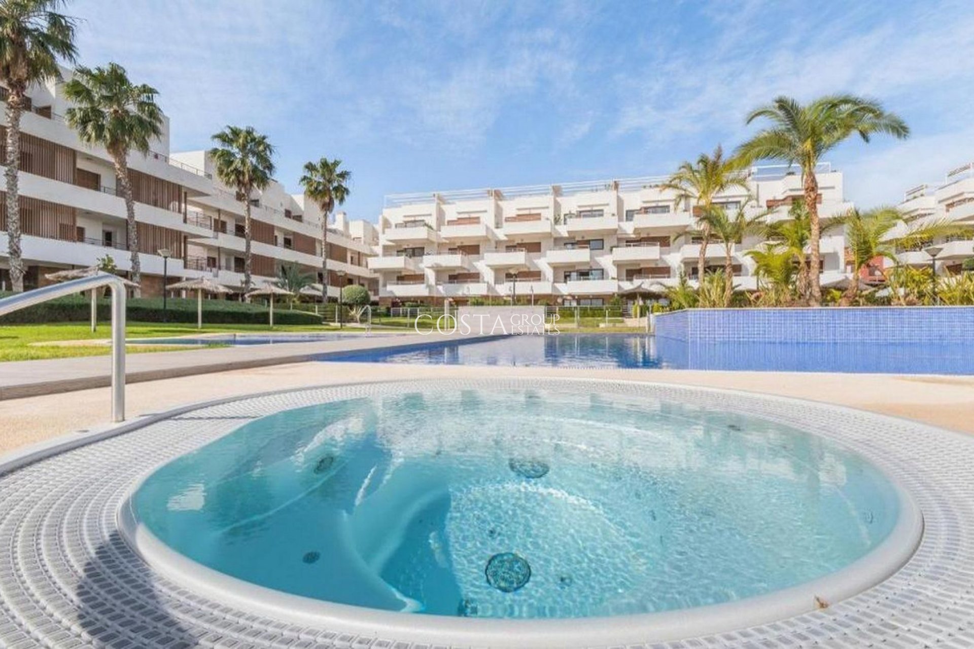 Resale - Apartments -
Orihuela Costa - Lomas de Cabo Roig