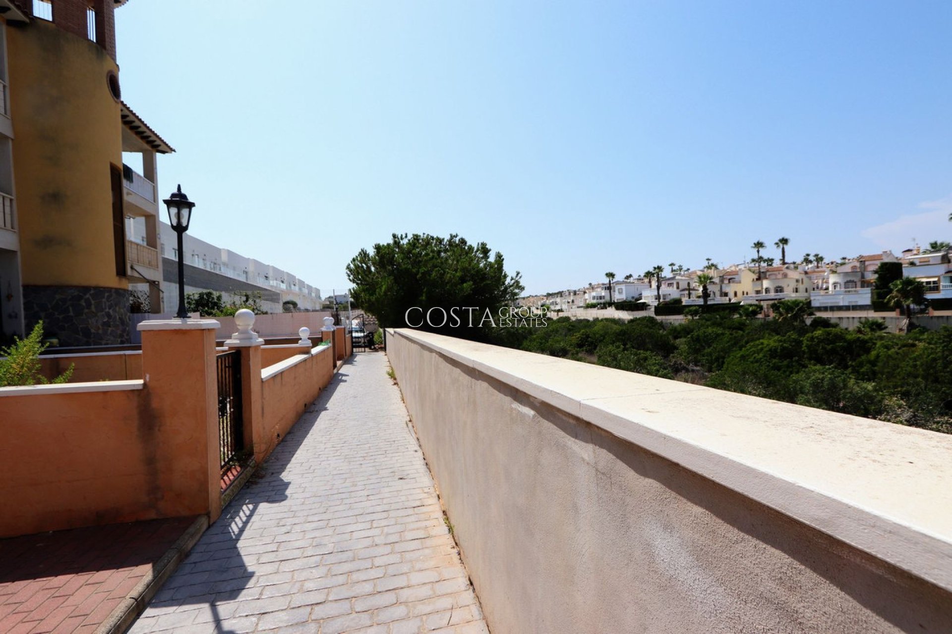 Resale - Apartments -
Orihuela Costa - Lomas de Cabo Roig