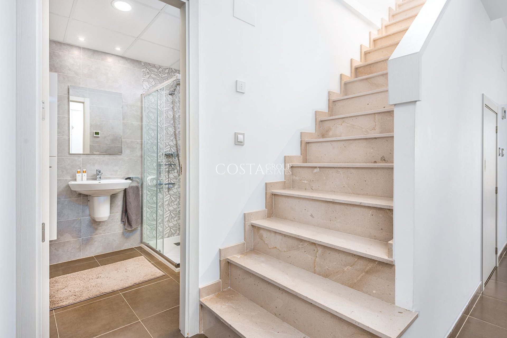 Resale - Apartments -
Orihuela Costa - Lomas de Cabo Roig