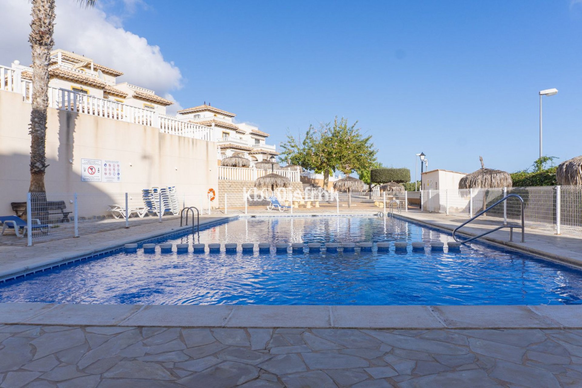 Resale - Apartments -
Orihuela Costa - Lomas de Cabo Roig
