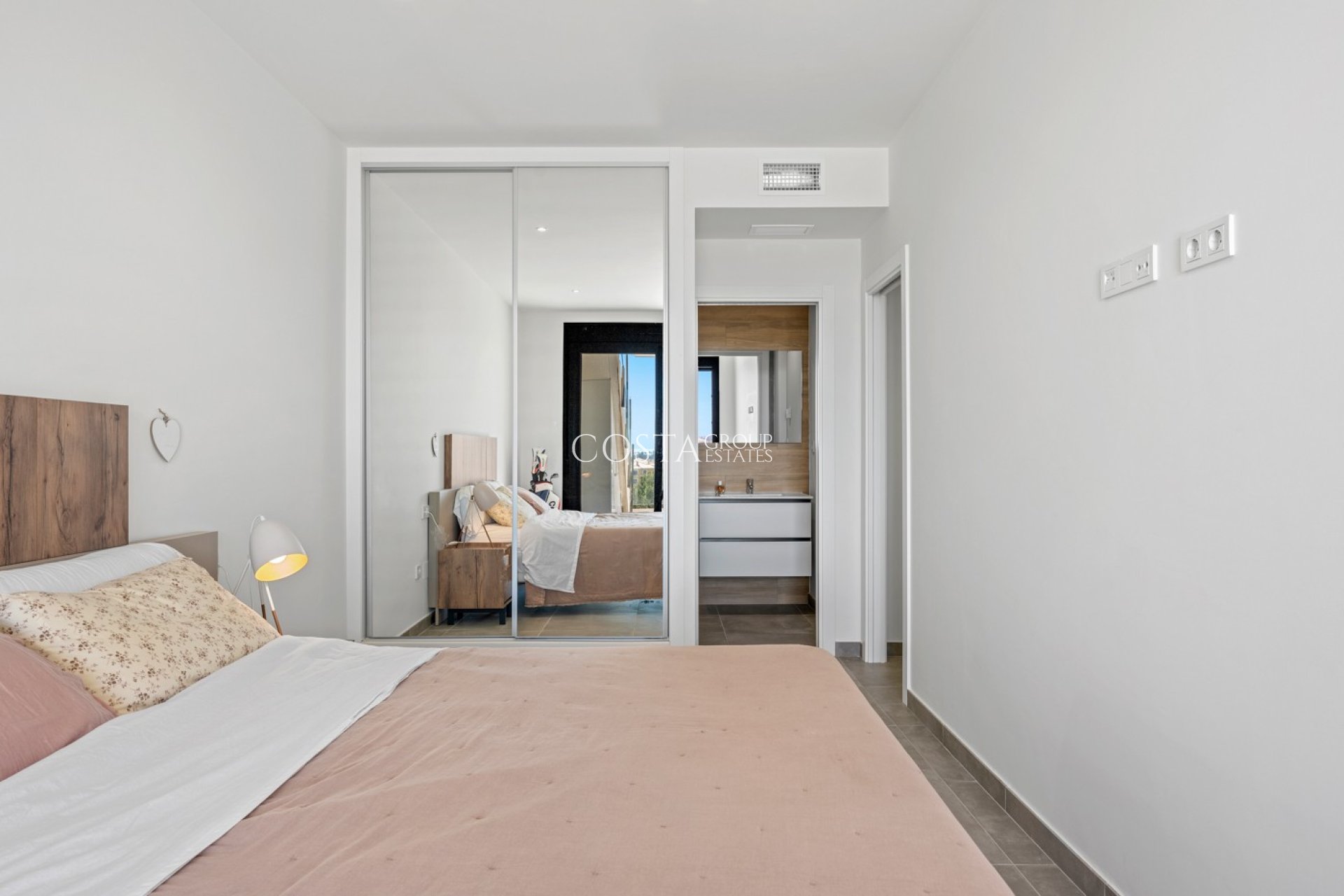 Resale - Apartments -
Orihuela Costa - Lomas De Campoamor