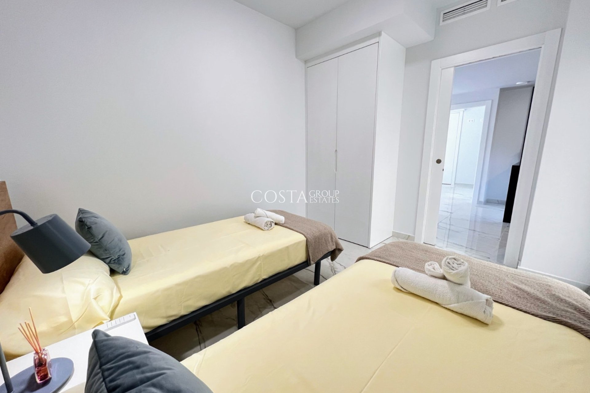 Resale - Apartments -
Orihuela Costa - Los Altos