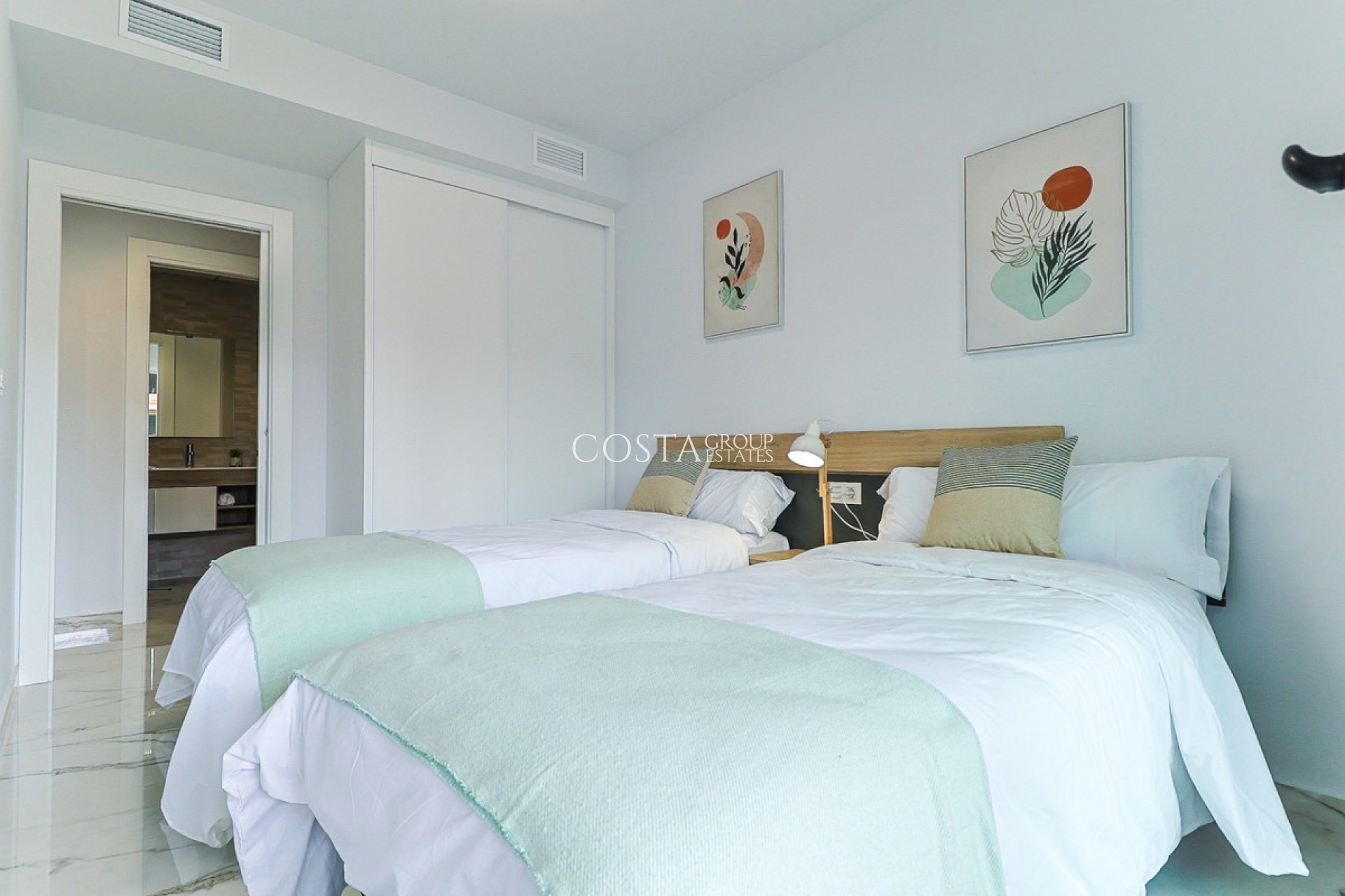 Resale - Apartments -
Orihuela Costa - Los Altos