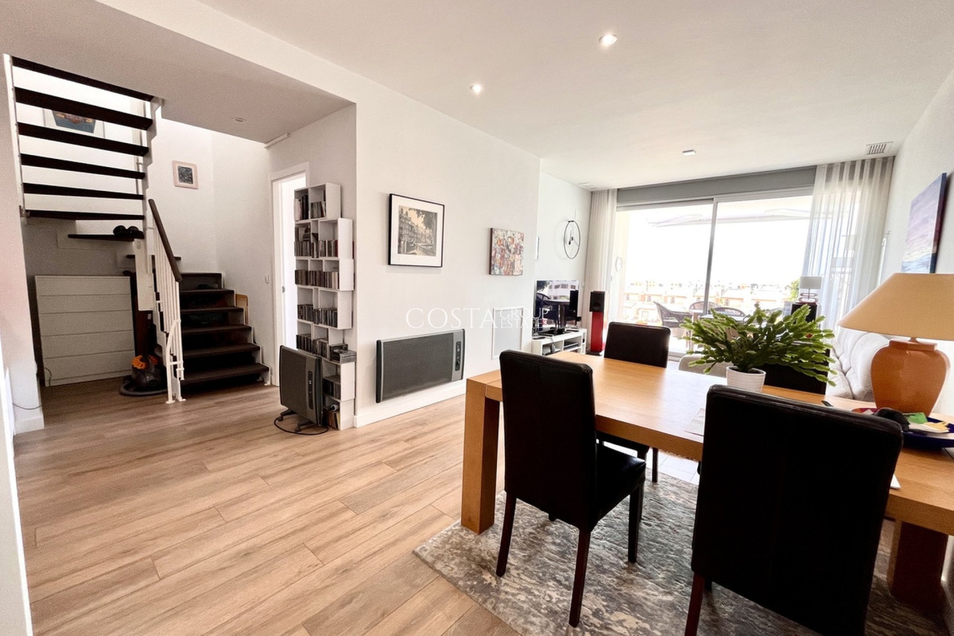 Resale - Apartments -
Orihuela Costa - Los Dolses