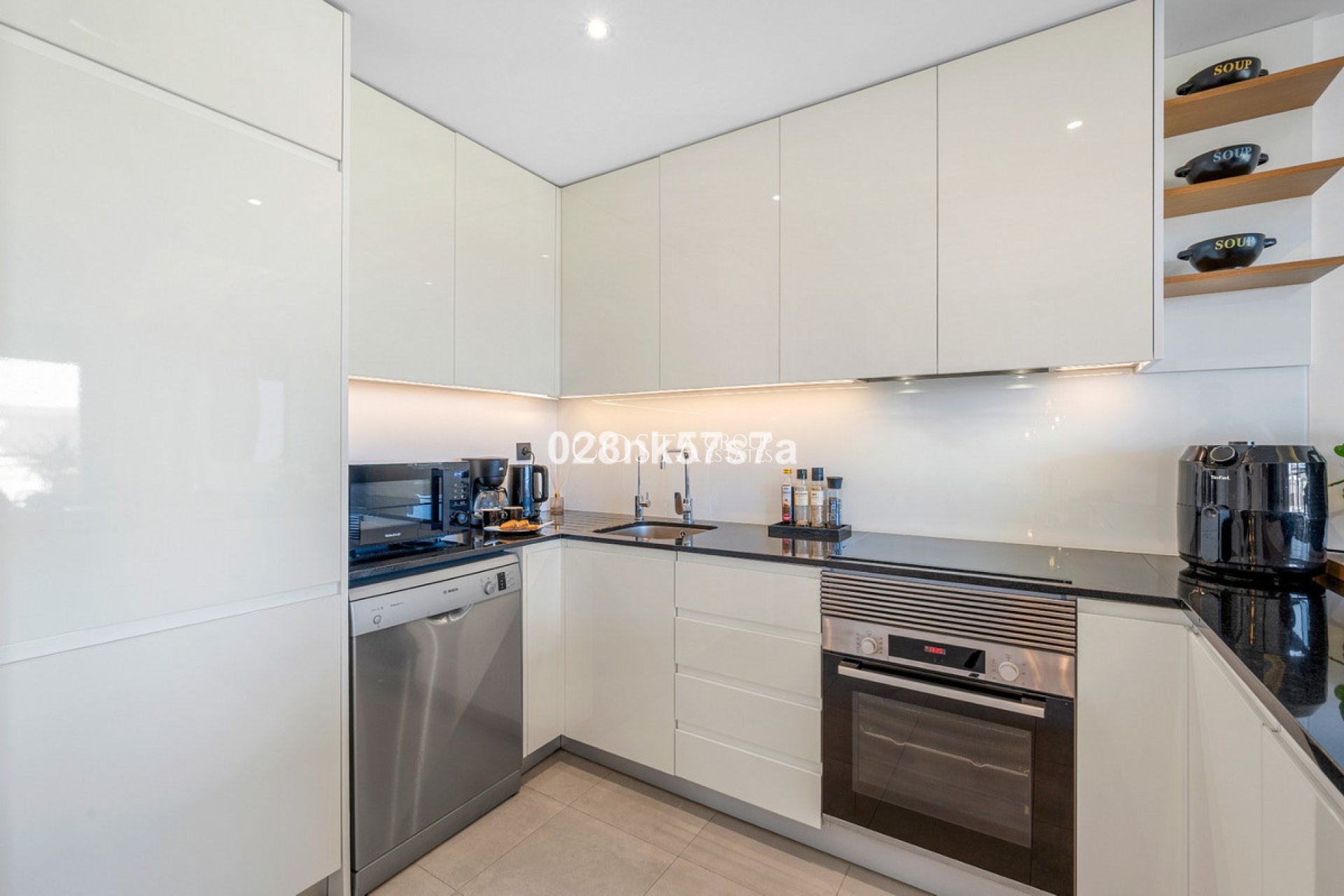 Resale - Apartments -
Orihuela Costa - Los Dolses