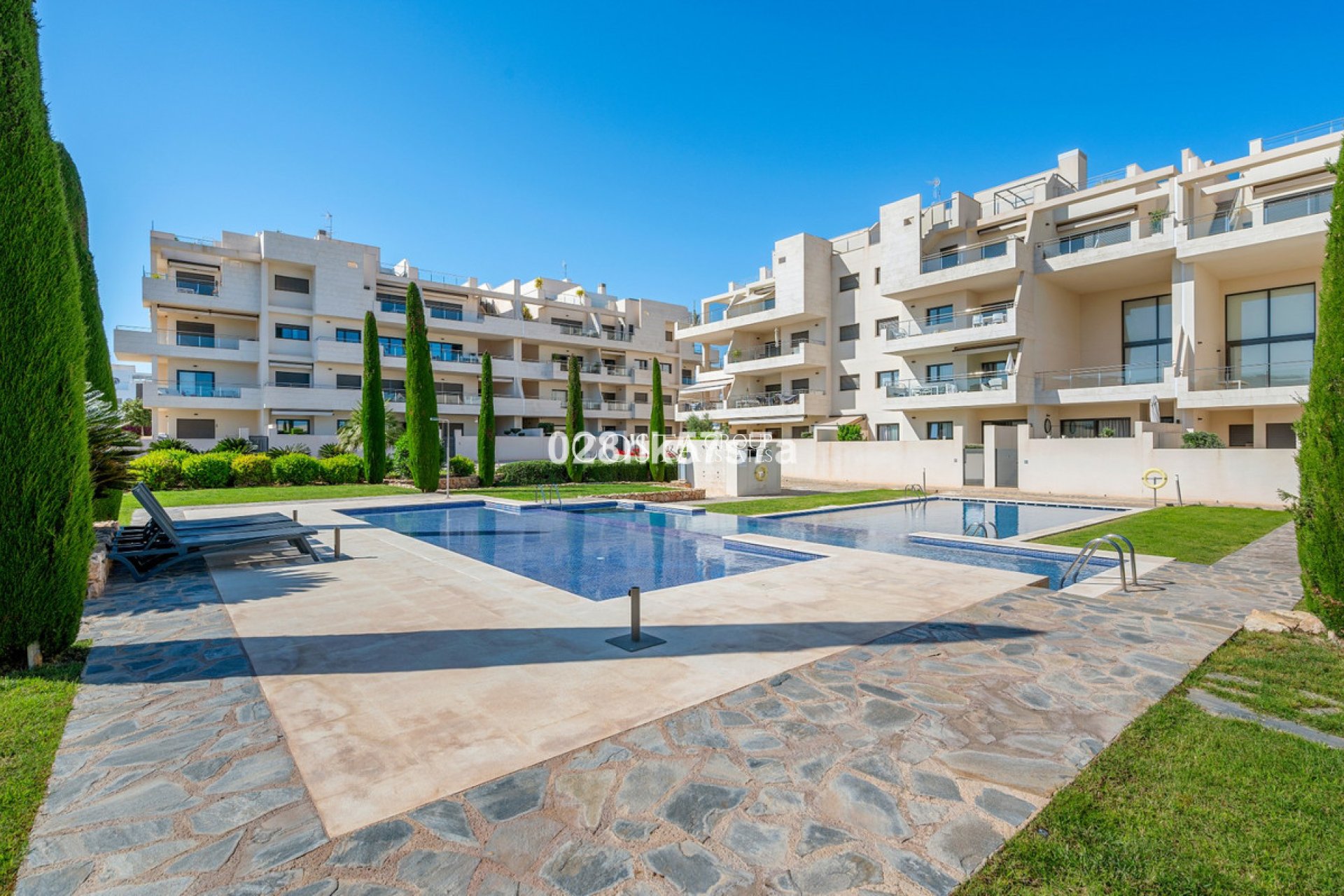Resale - Apartments -
Orihuela Costa - Los Dolses