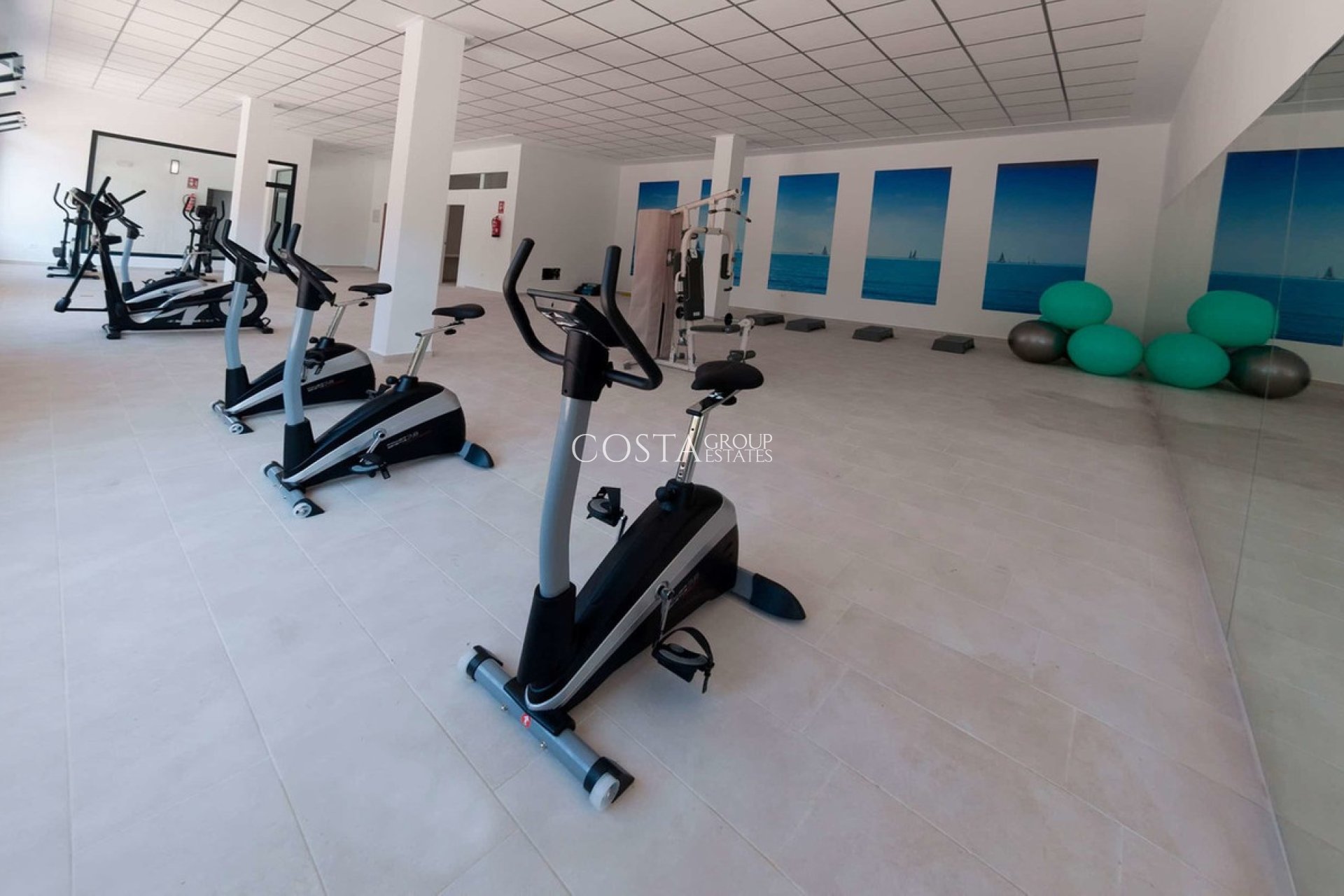 Resale - Apartments -
Orihuela Costa - Los Dolses