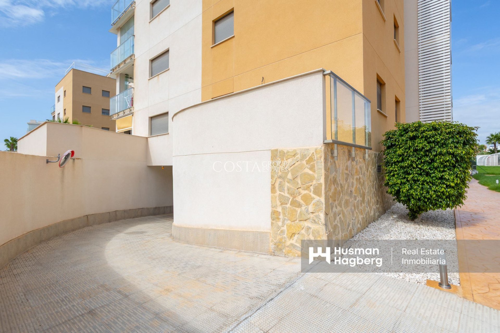 Resale - Apartments -
Orihuela Costa - Los Dolses