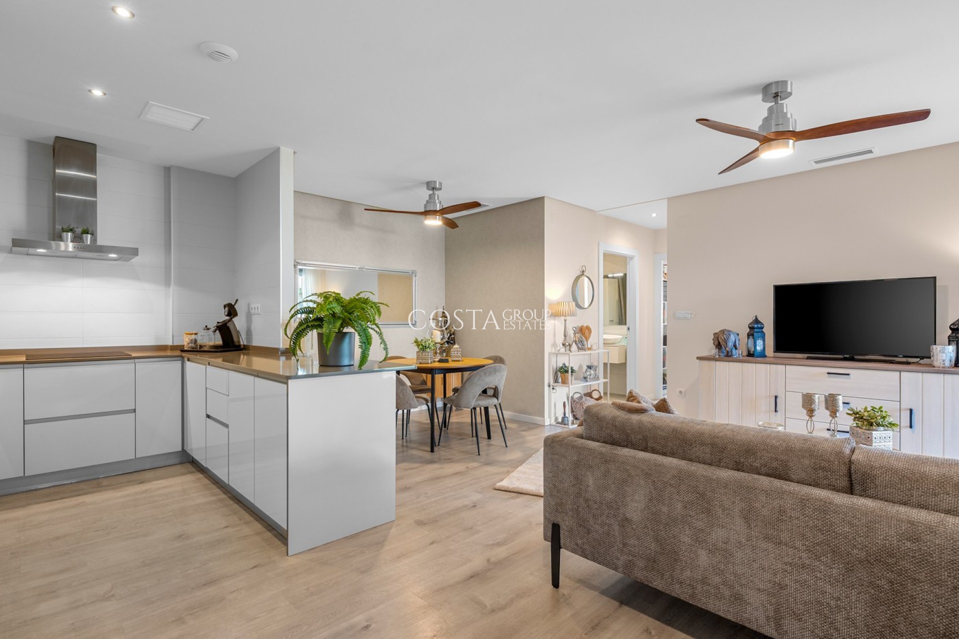 Resale - Apartments -
Orihuela Costa - Los Dolses
