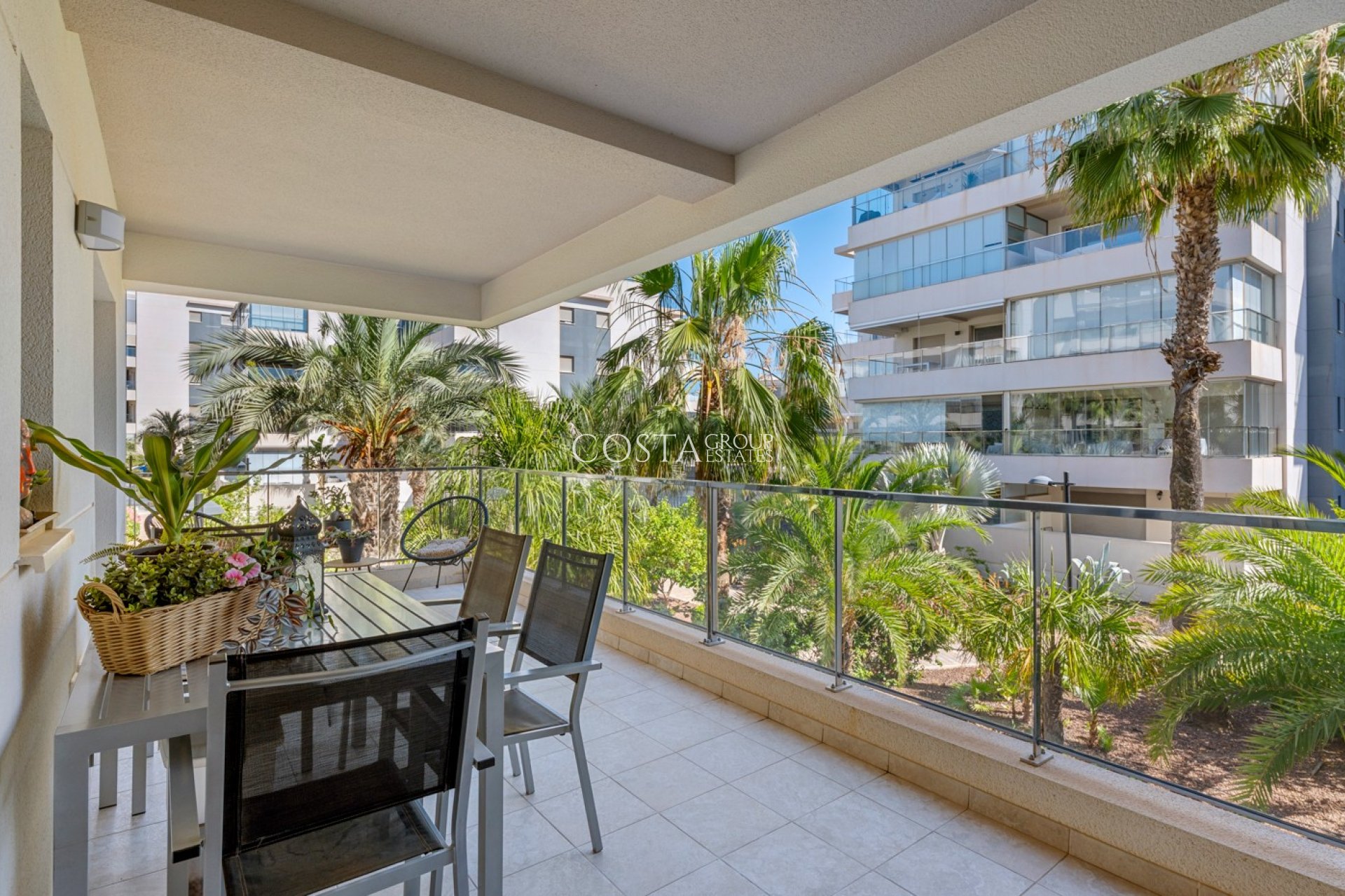 Resale - Apartments -
Orihuela Costa - Los Dolses