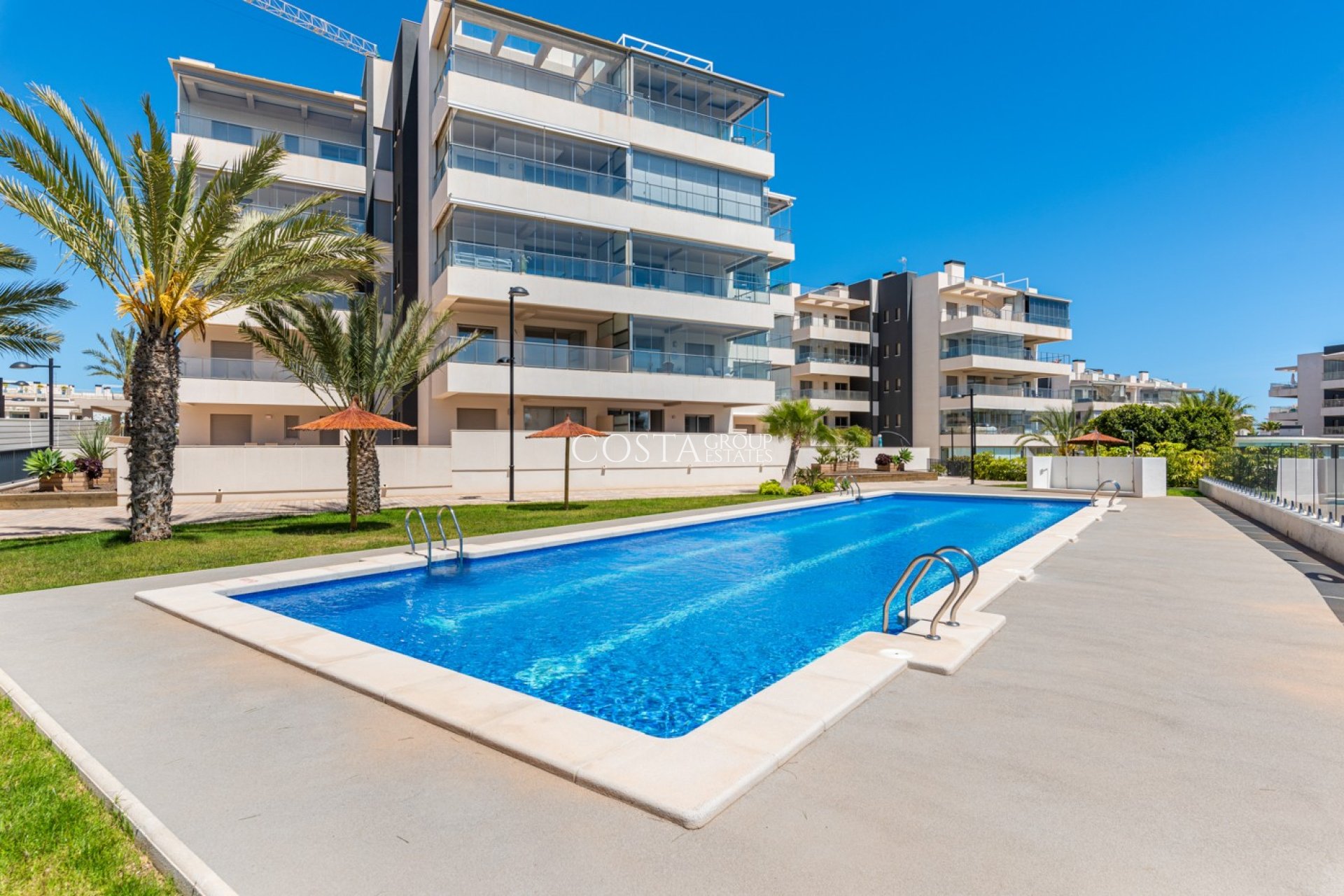 Resale - Apartments -
Orihuela Costa - Los Dolses