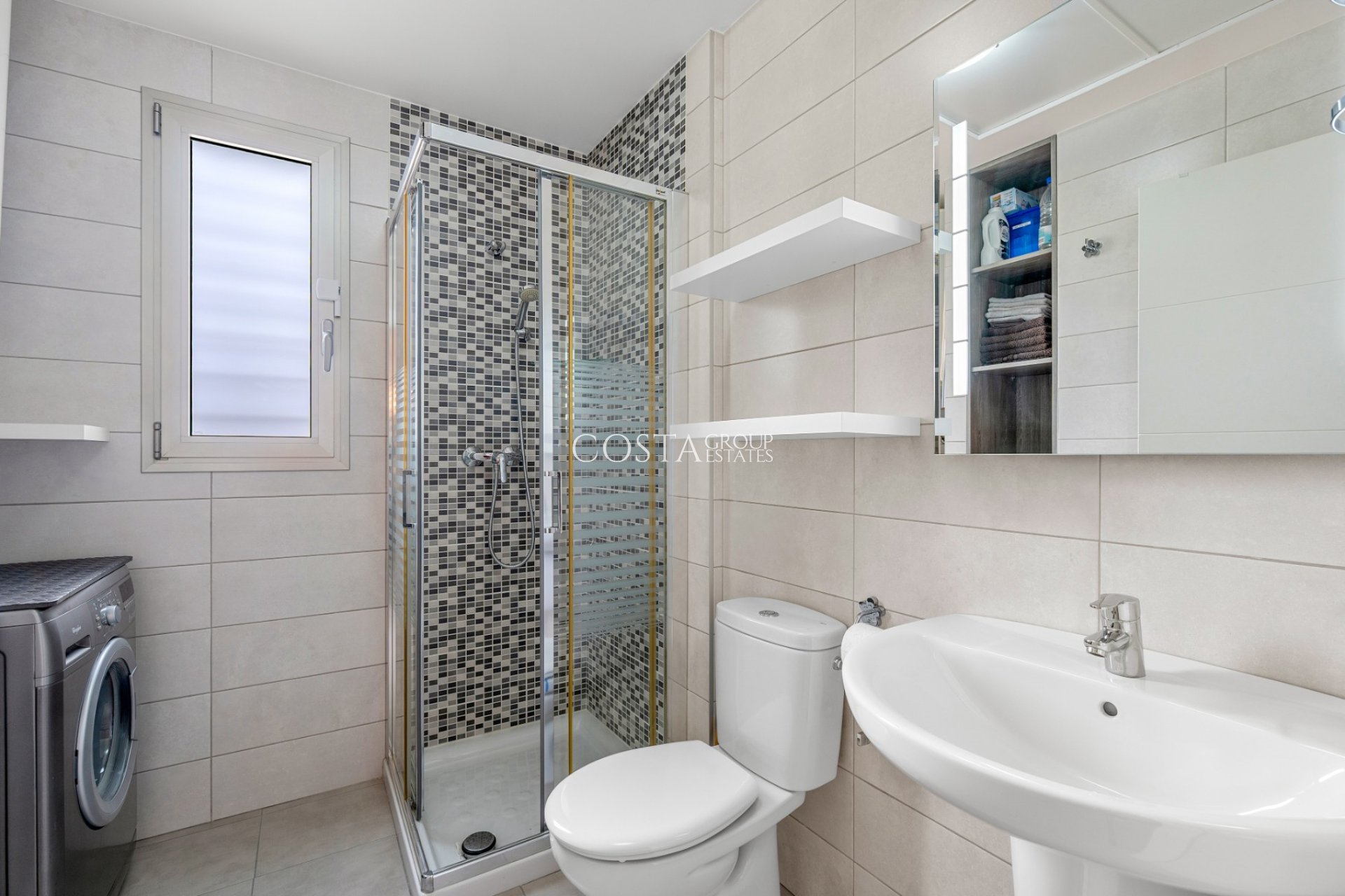 Resale - Apartments -
Orihuela Costa - Los Dolses