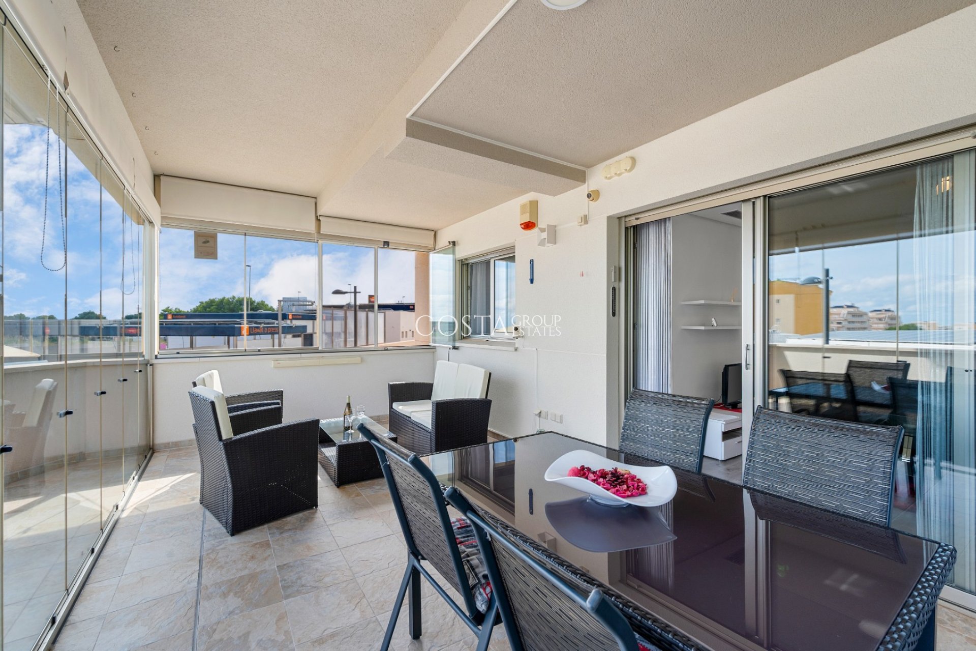 Resale - Apartments -
Orihuela Costa - Los Dolses