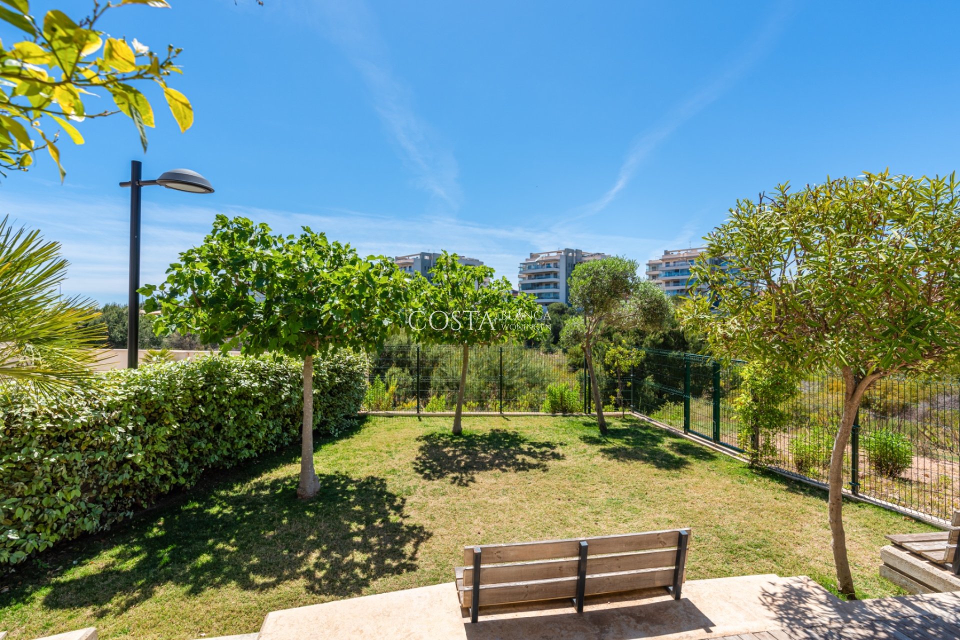 Resale - Apartments -
Orihuela Costa - Los Dolses
