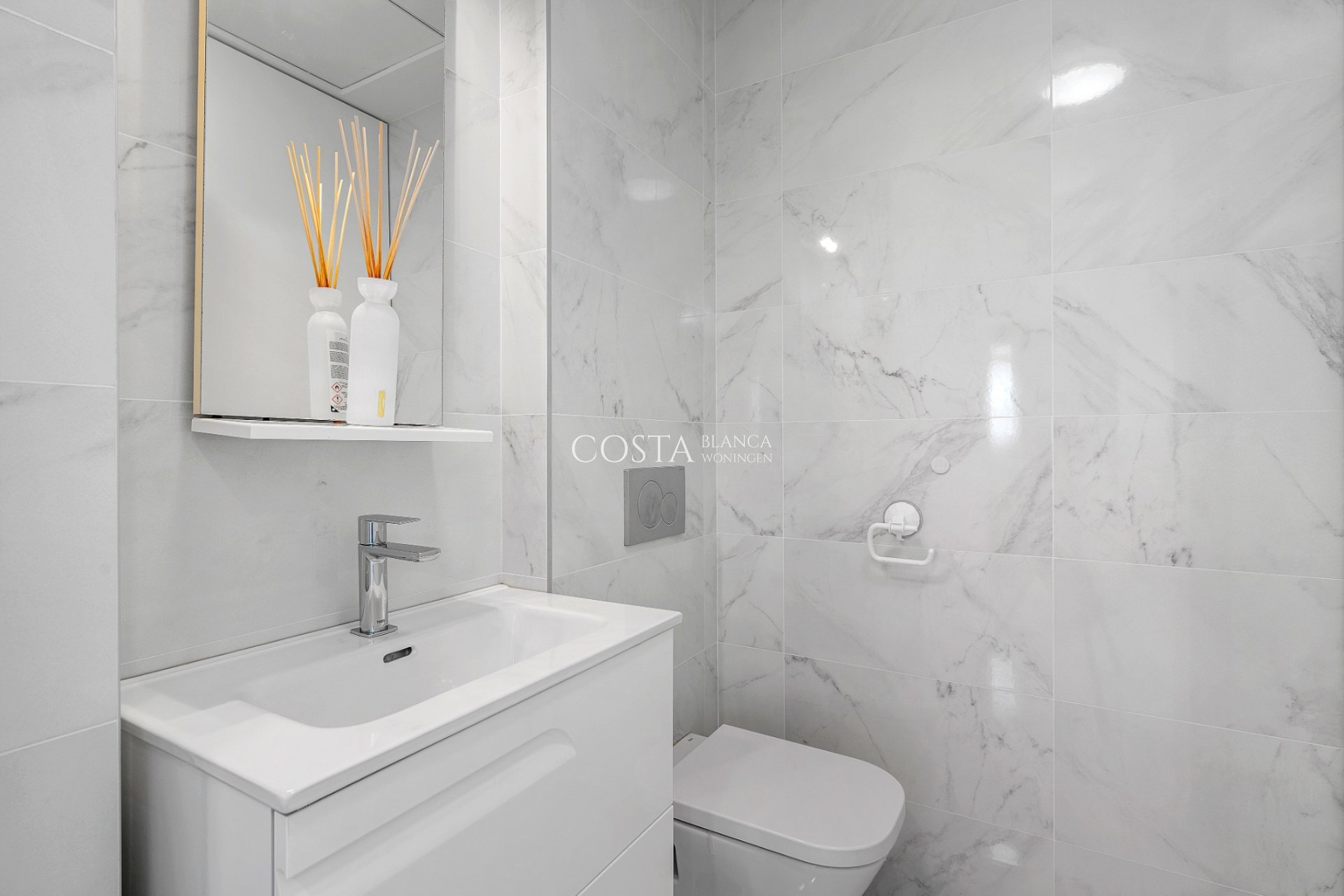 Resale - Apartments -
Orihuela Costa - Los Dolses