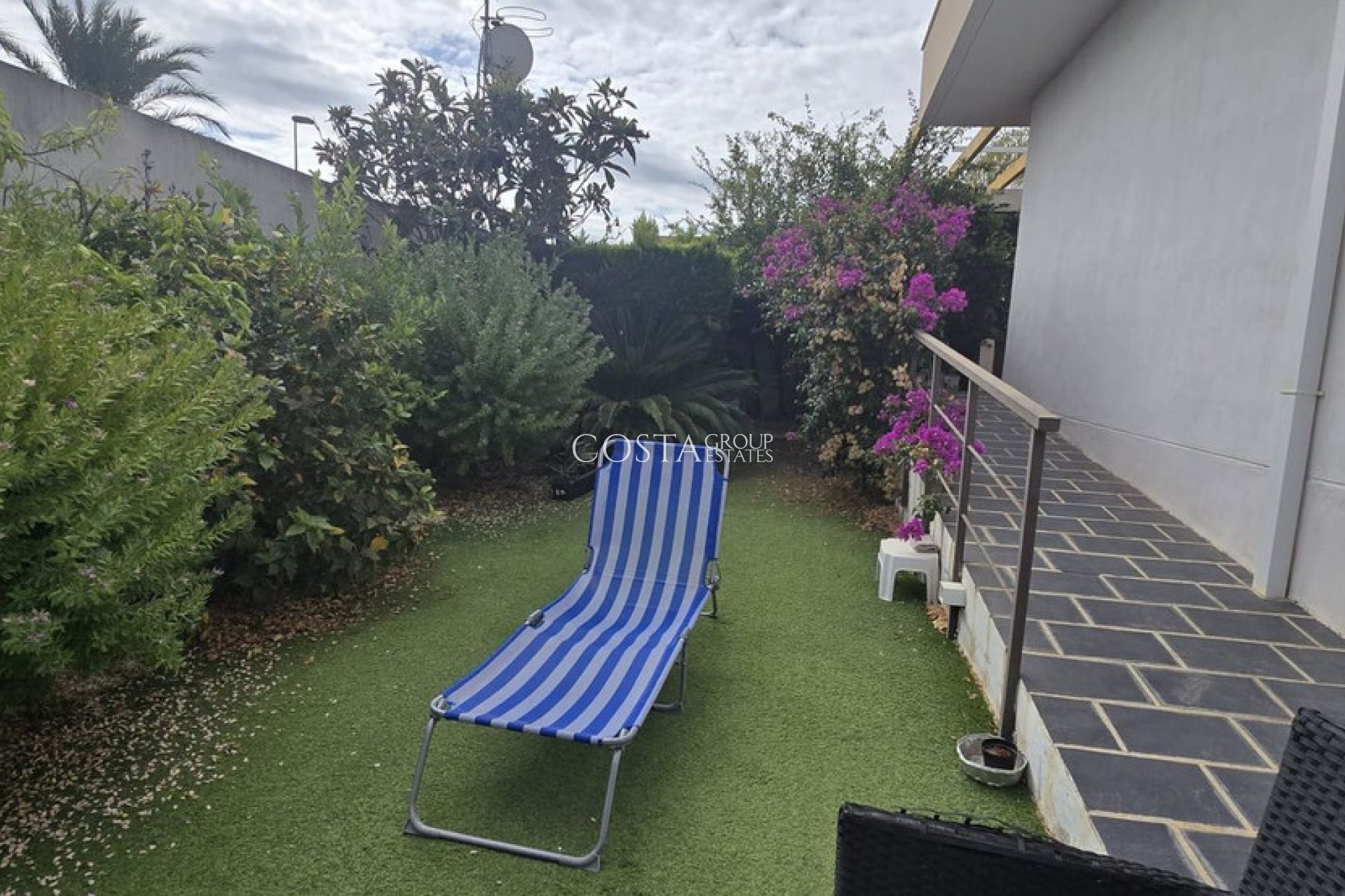 Resale - Apartments -
Orihuela Costa - Mil Palmeras