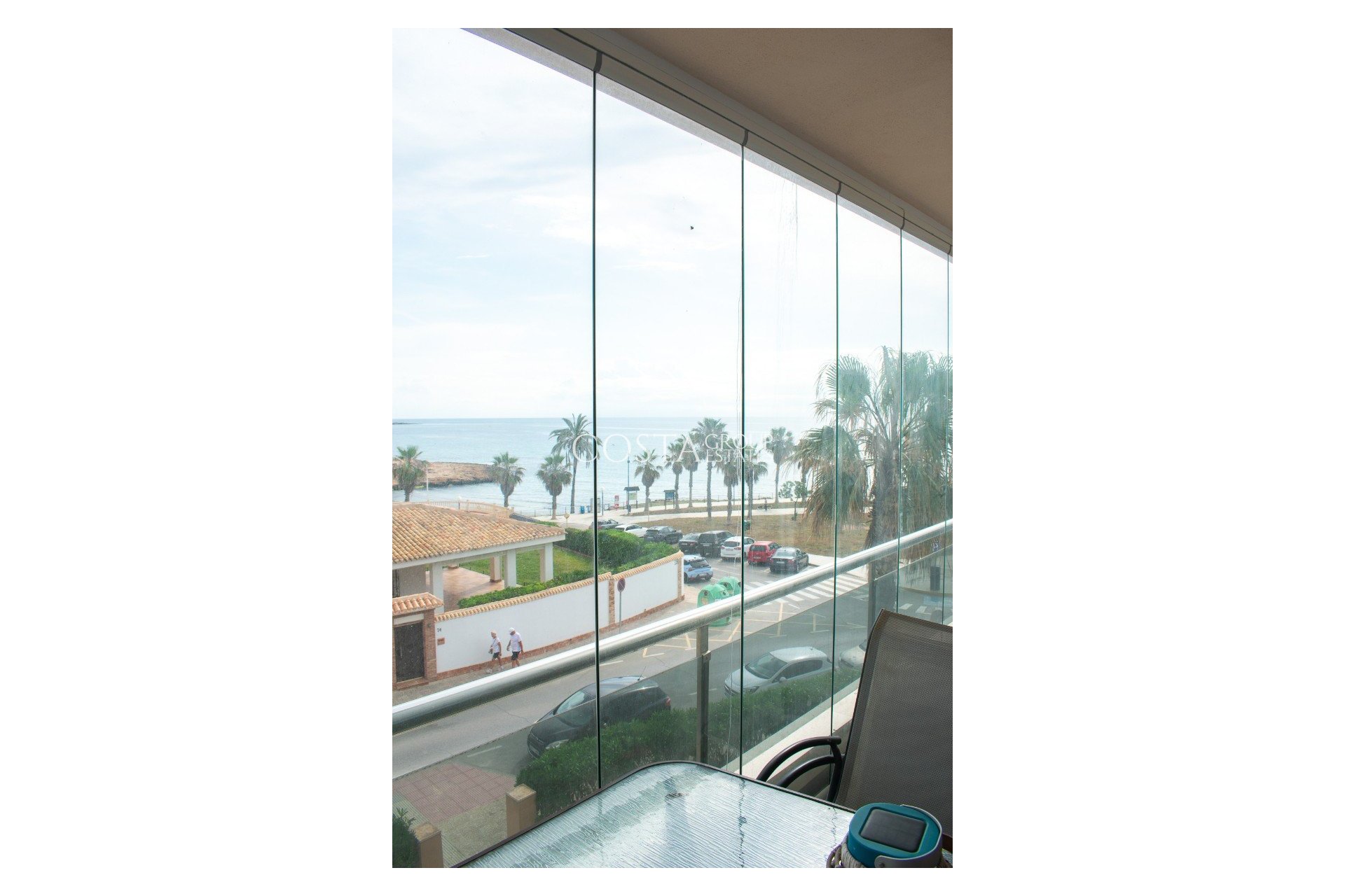 Resale - Apartments -
Orihuela Costa - Playa Flamenca