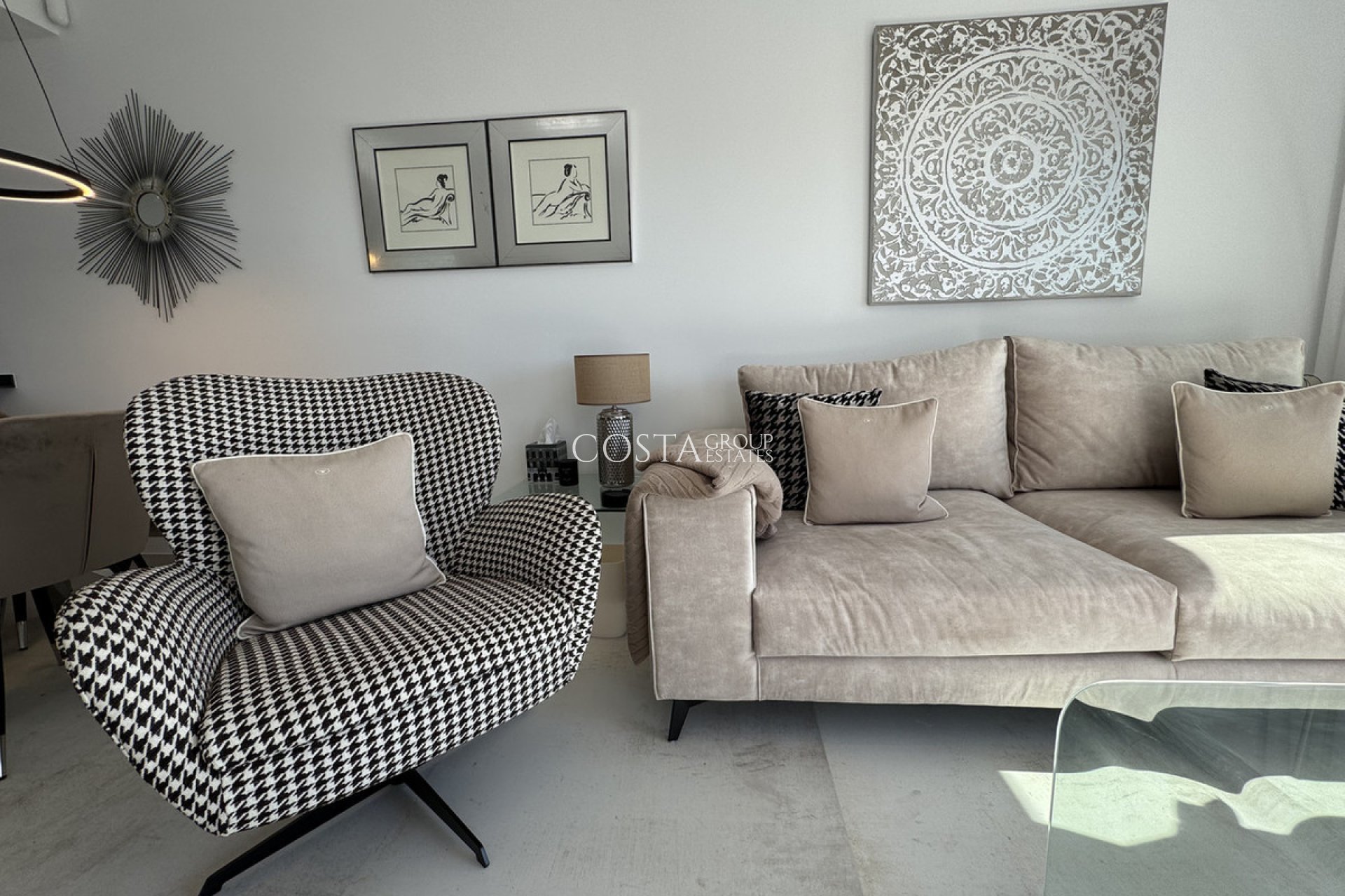 Resale - Apartments -
Orihuela Costa - Playa Flamenca