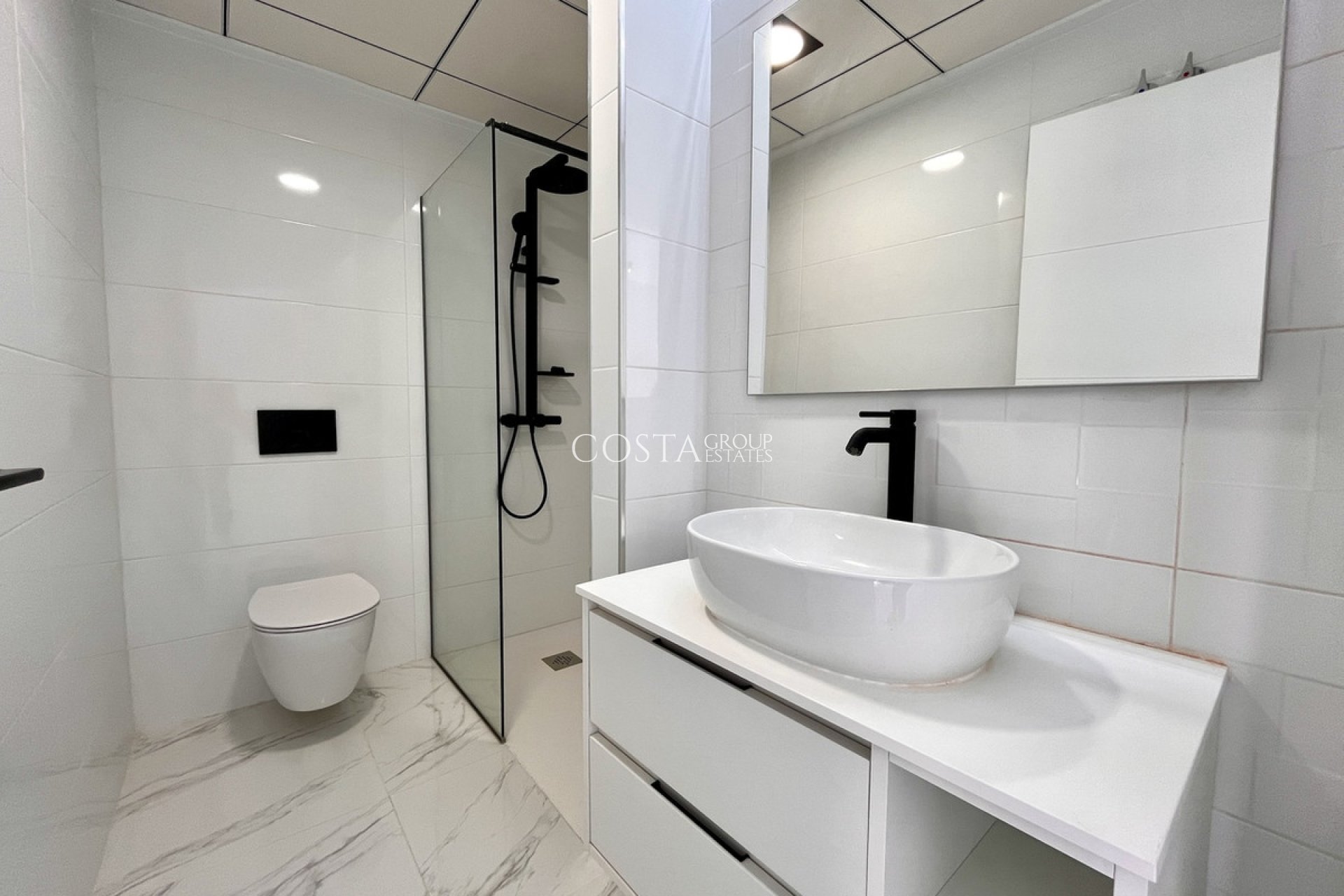 Resale - Apartments -
Orihuela Costa - Playa Flamenca